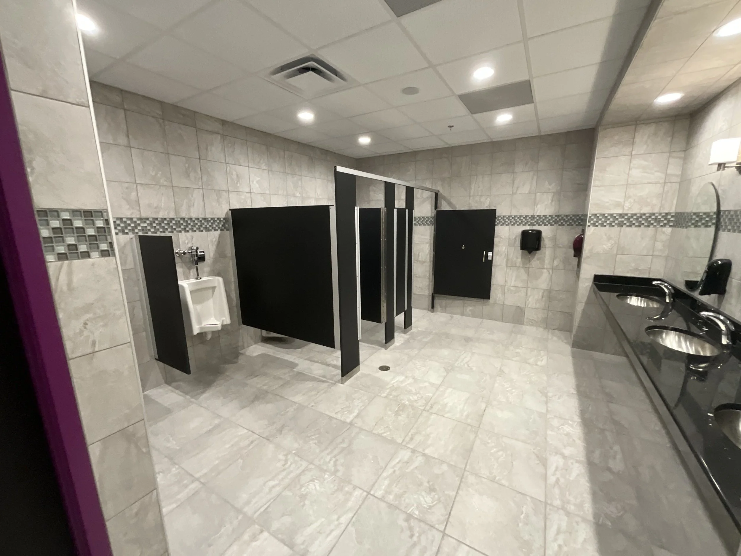 PlanetFitness_Philadelphia_BroadSt_PA_Interior_28.jpg