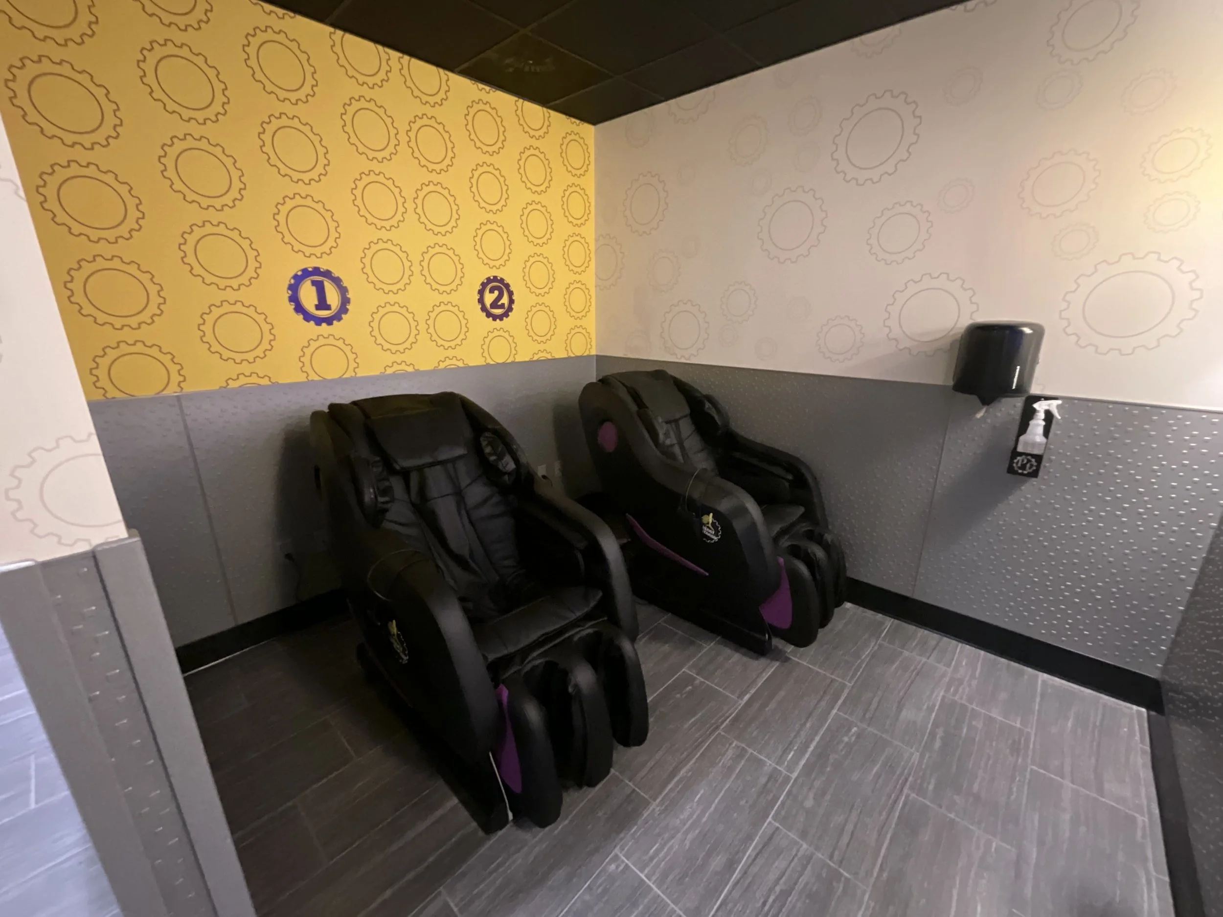 PlanetFitness_Philadelphia_BroadSt_PA_Interior_11.jpg