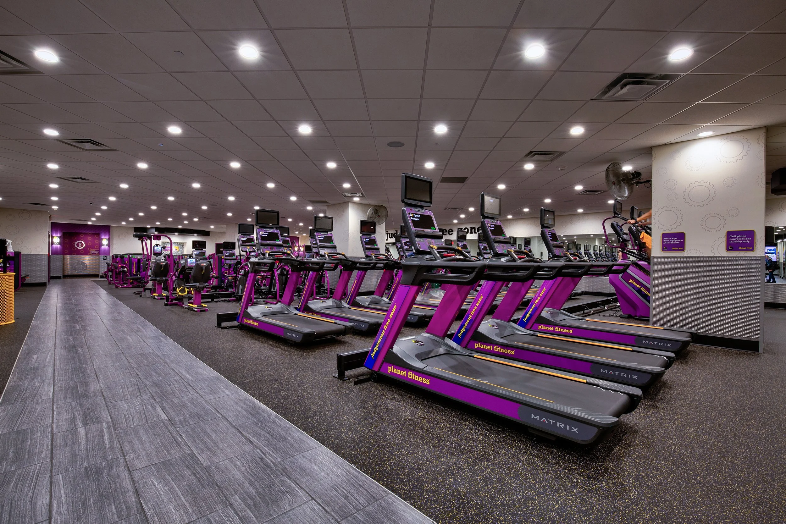 PlanetFitness_Gallery_Place_DC_Interior_32.jpg