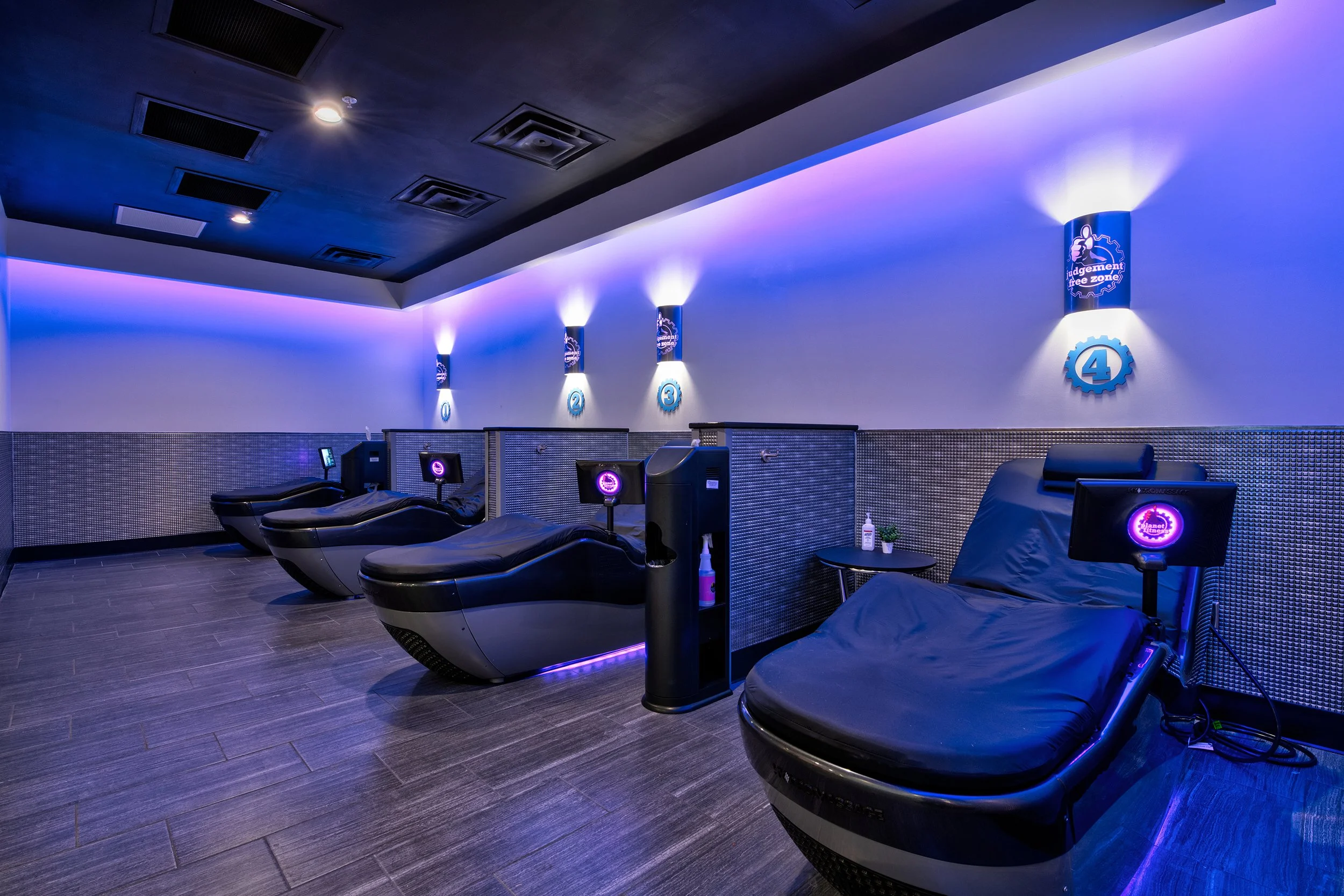 PlanetFitness_Parkland_FL_Interior_4.jpg