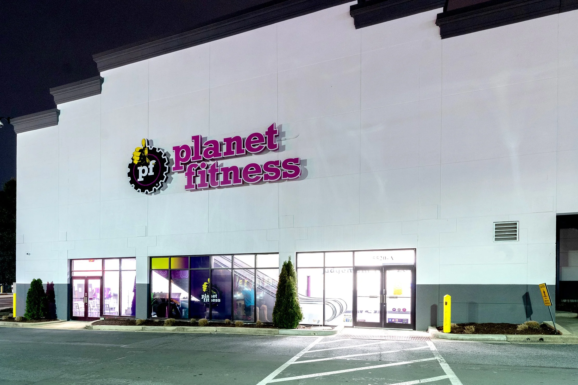 PlanetFitness_Rockville_MD_Exterior_1.jpg