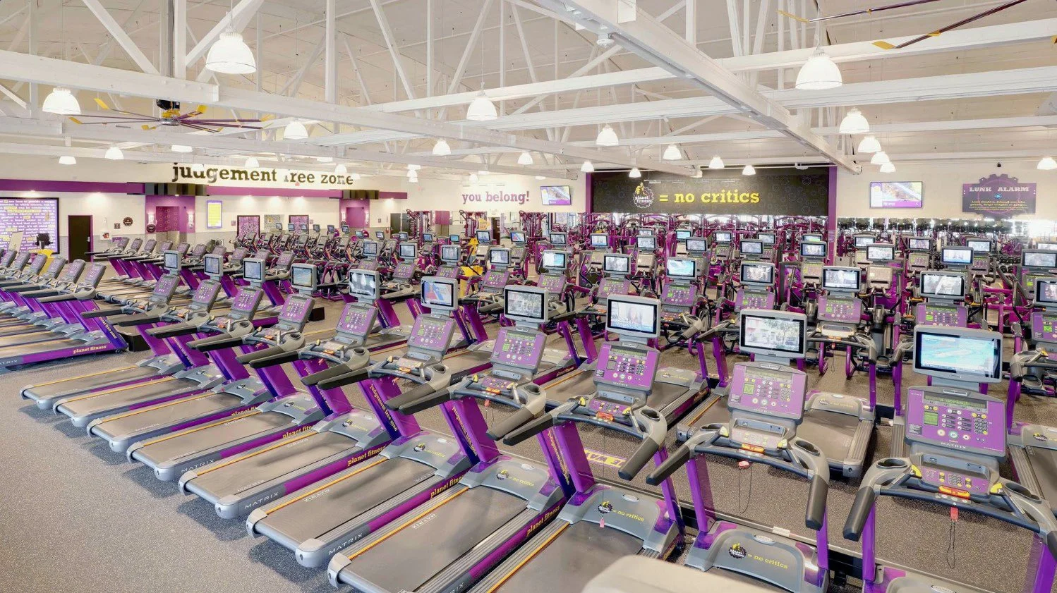 PlanetFitness_Portland_OR_Interior_2.jpg