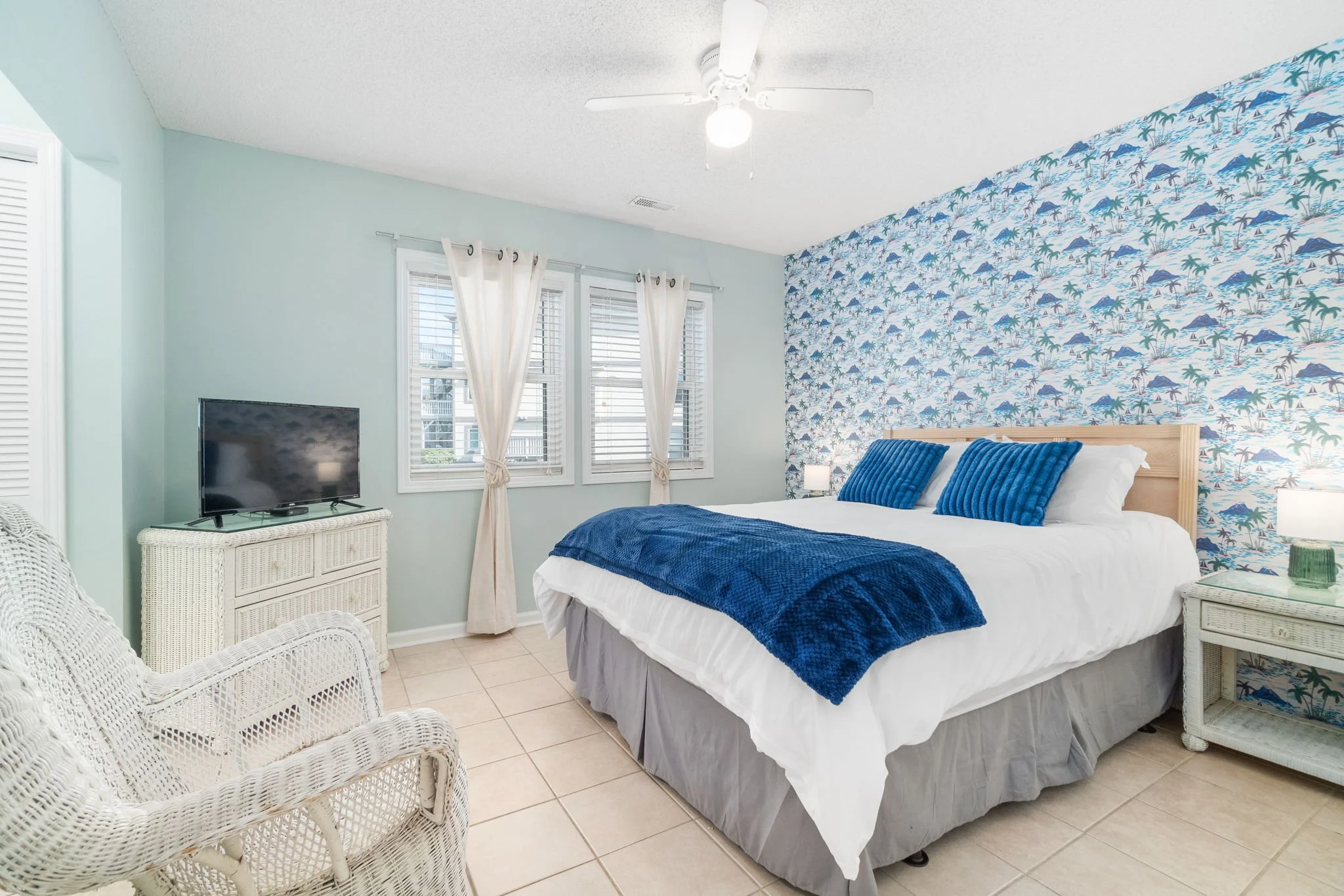 18-web-or-mls-chadwick-visuals-pier-pointe-a1-18.jpg