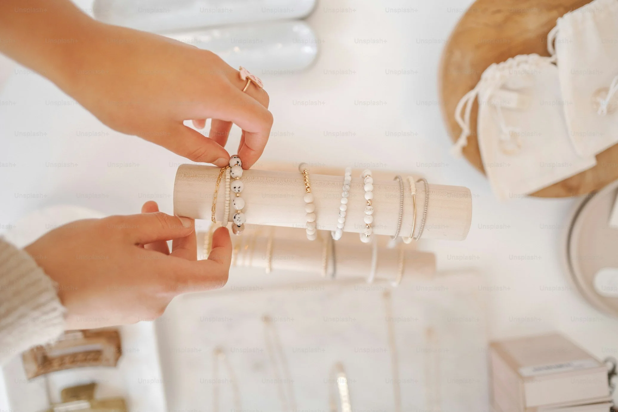 LES ESSENTIELLES DU BIJOUX