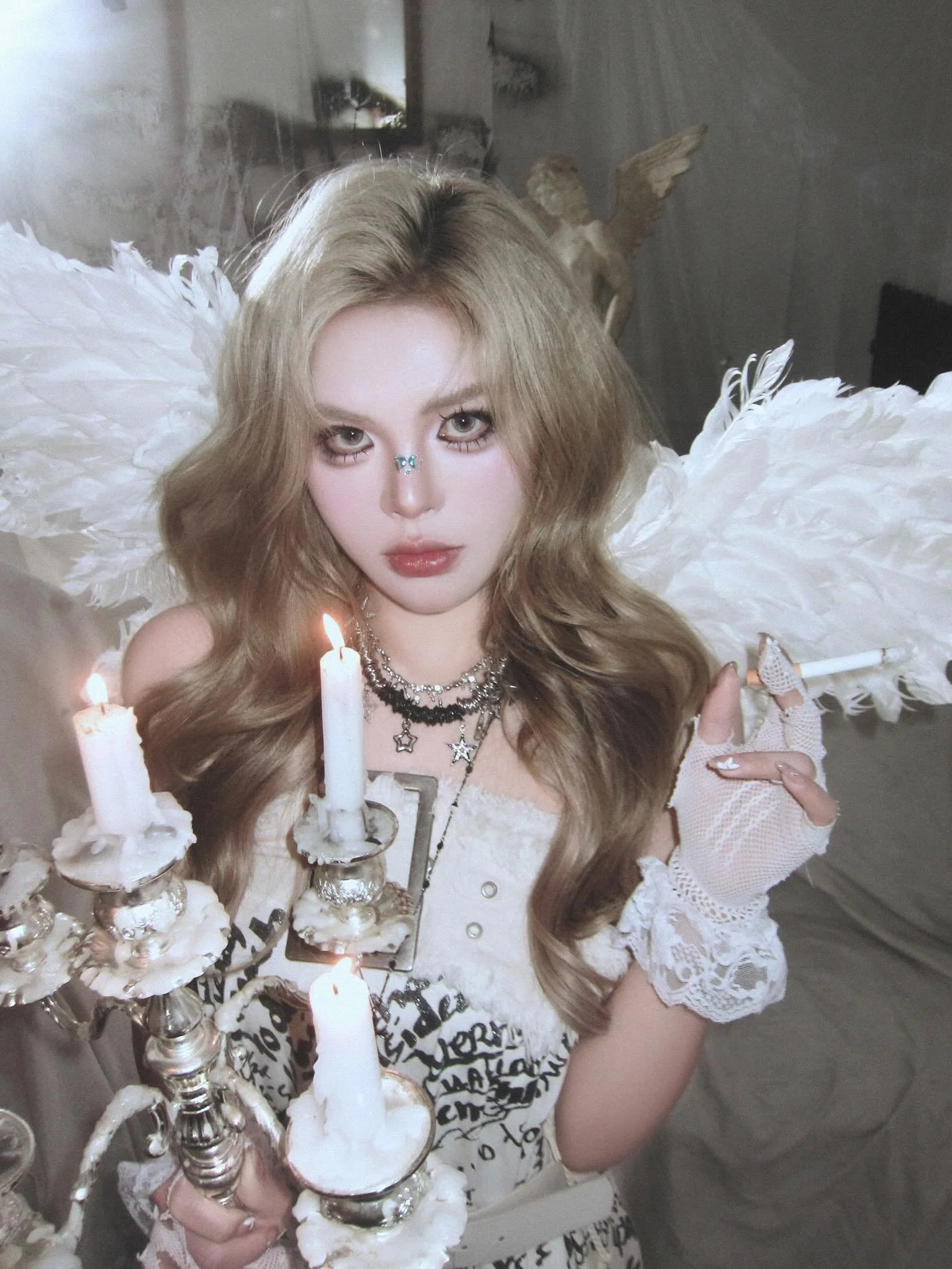 just a little celestial ✧ but never innocent 🪽🌙🔥

#celestial #angelcore #ethereal #darkangel #heavenly #mysticvibes #moongirl #ａｅｓｔｈｅｔｉｃ