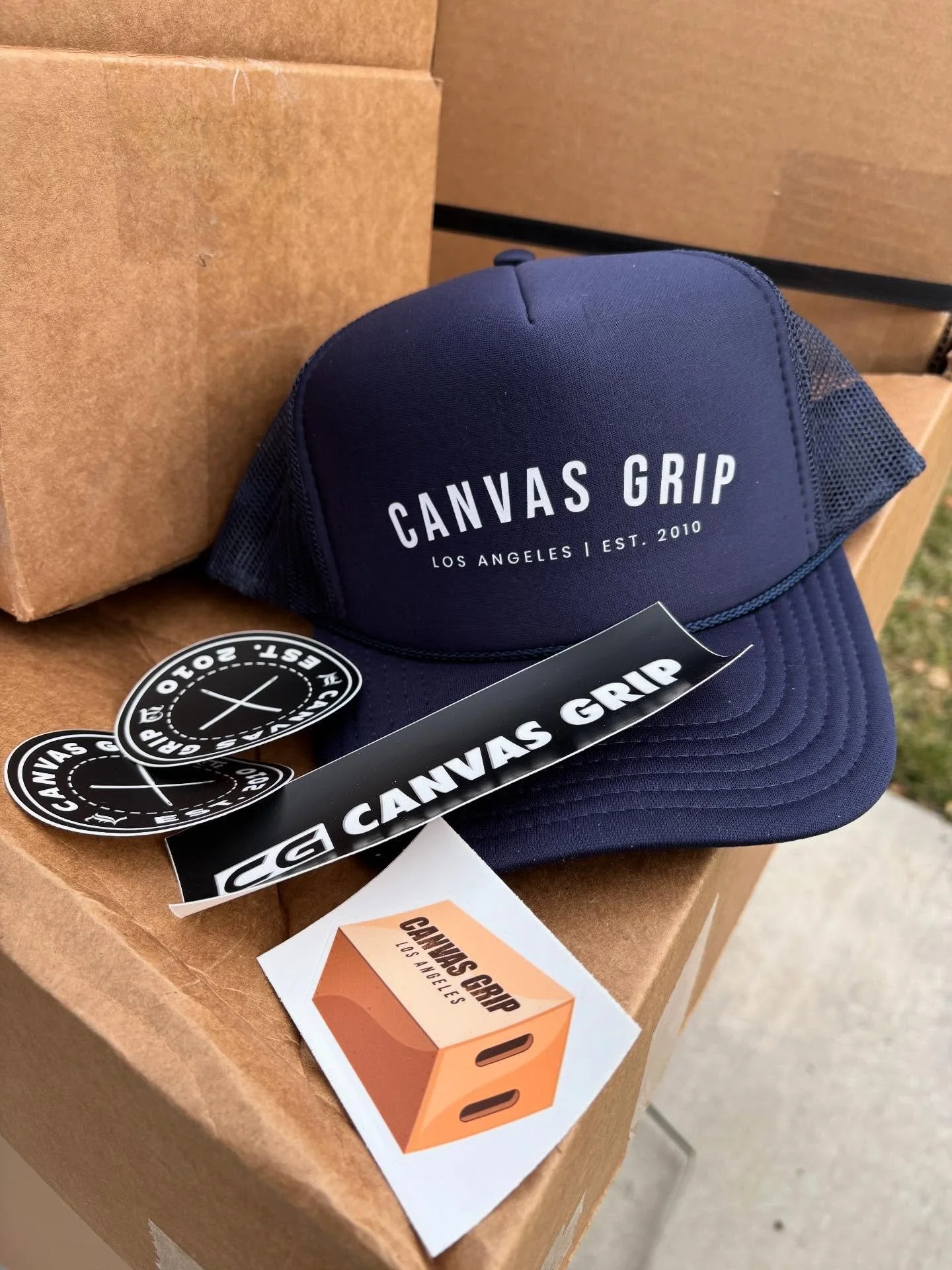 Big order delivered today from @canvasgripinc !!

Bunch of floppies + 6x, 8x, 12x rags to complete the kit. 

Stands coming soon&hellip;