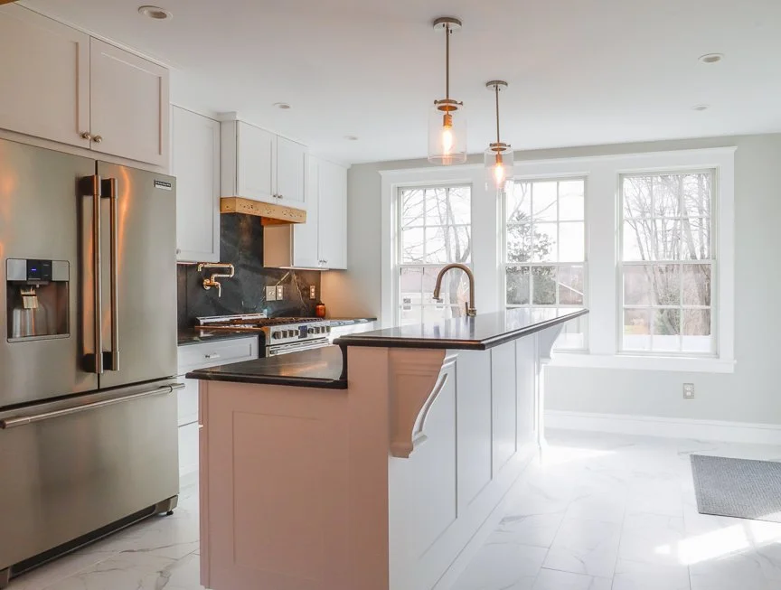 kitchen island 2.jpg