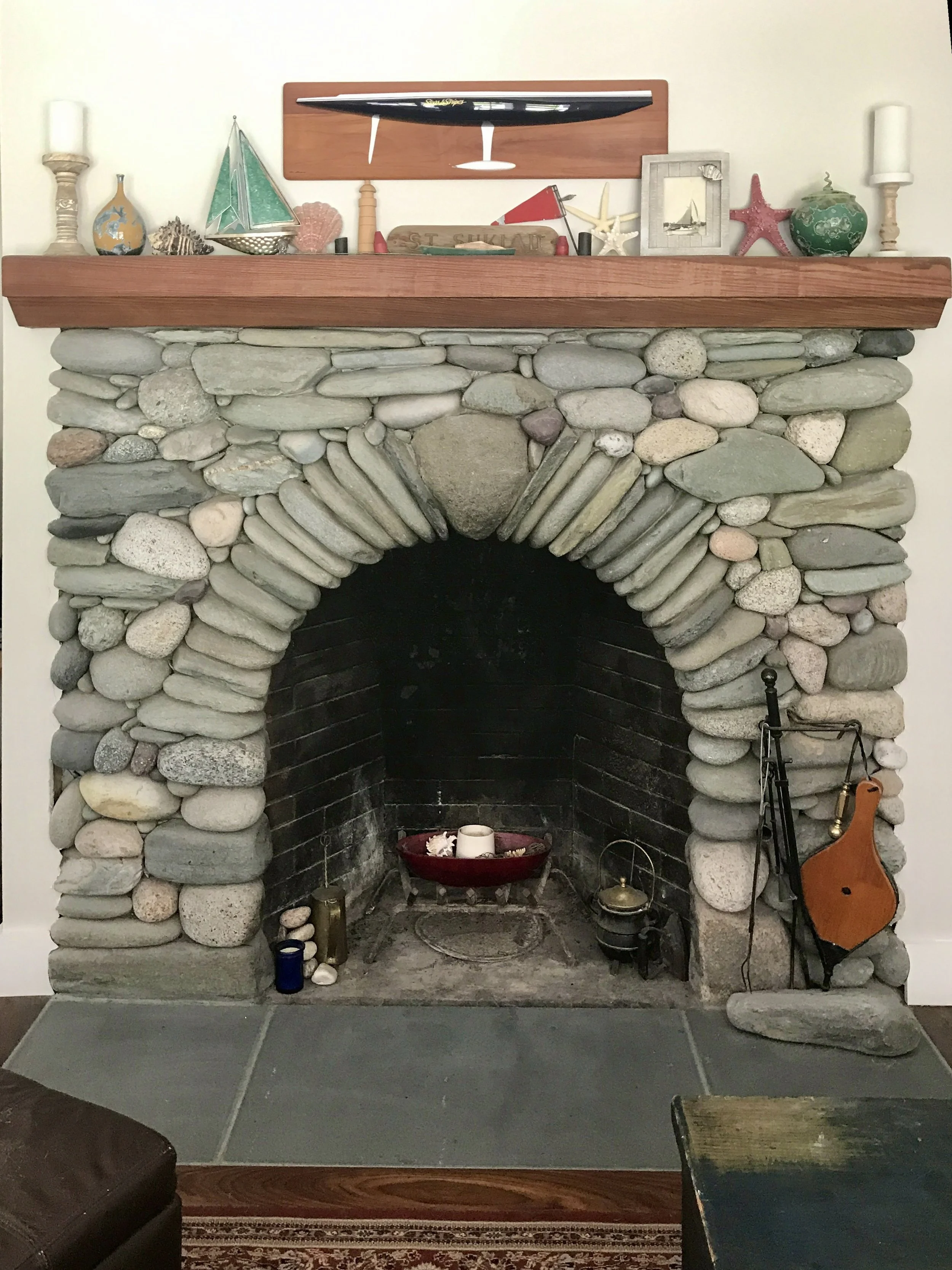 tiverton_fireplace.jpg