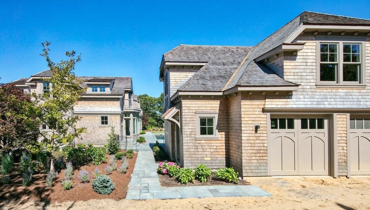 custom carriage style garage doors.jpeg