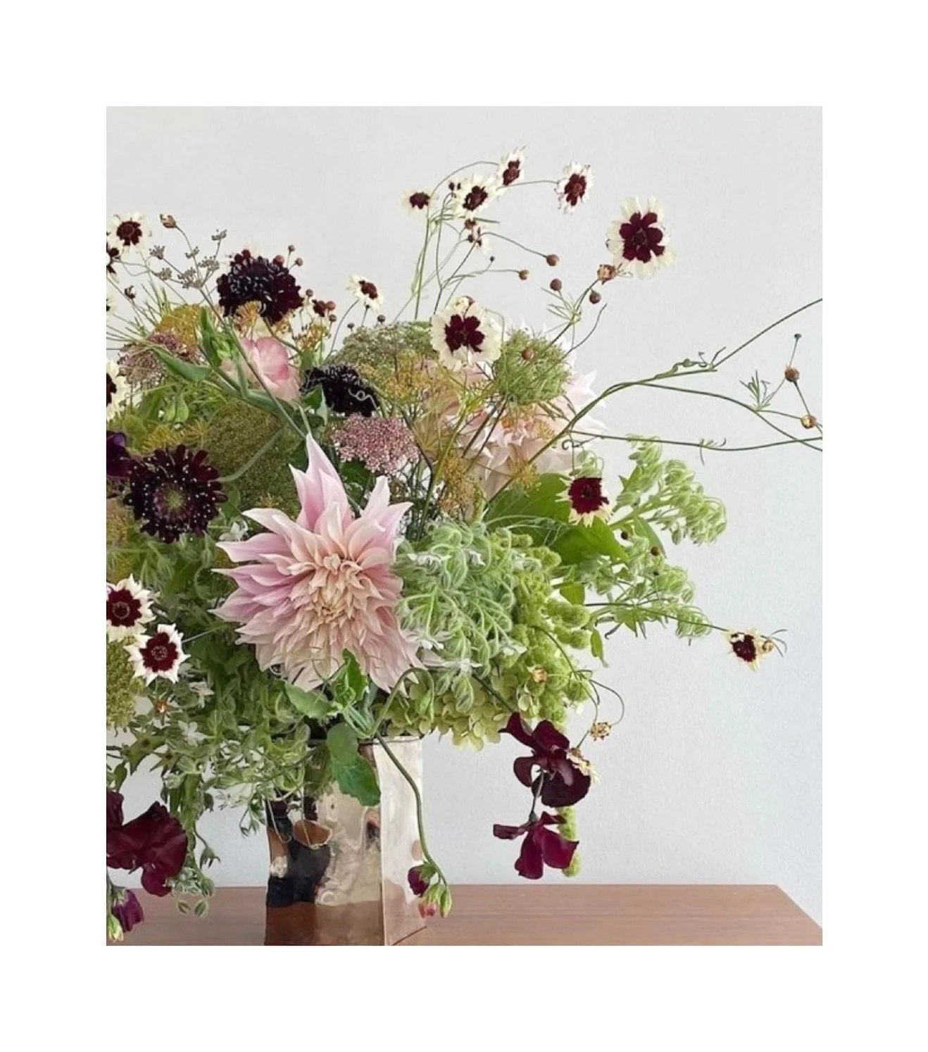 Ese momento de estrenar algo bonito !!!!
.
.
.
.
#nudstyle #spring #madrid #madridshopping #visitmadrid