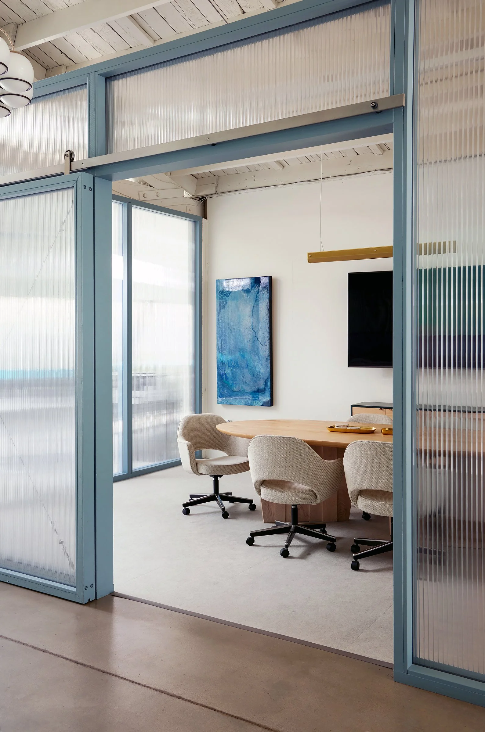 StormLight_Office_7060_LJ.jpg