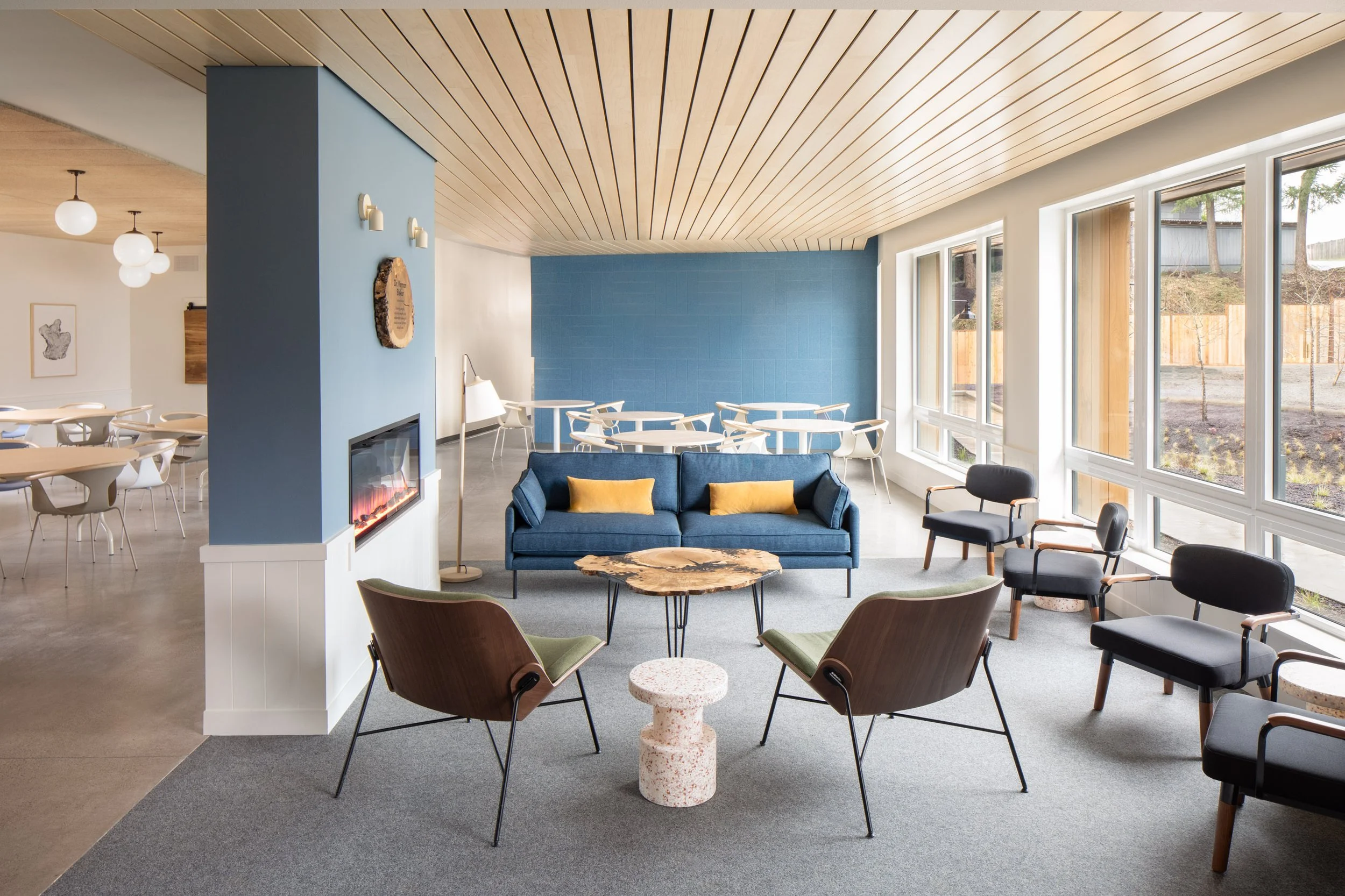 Access Center Lounge