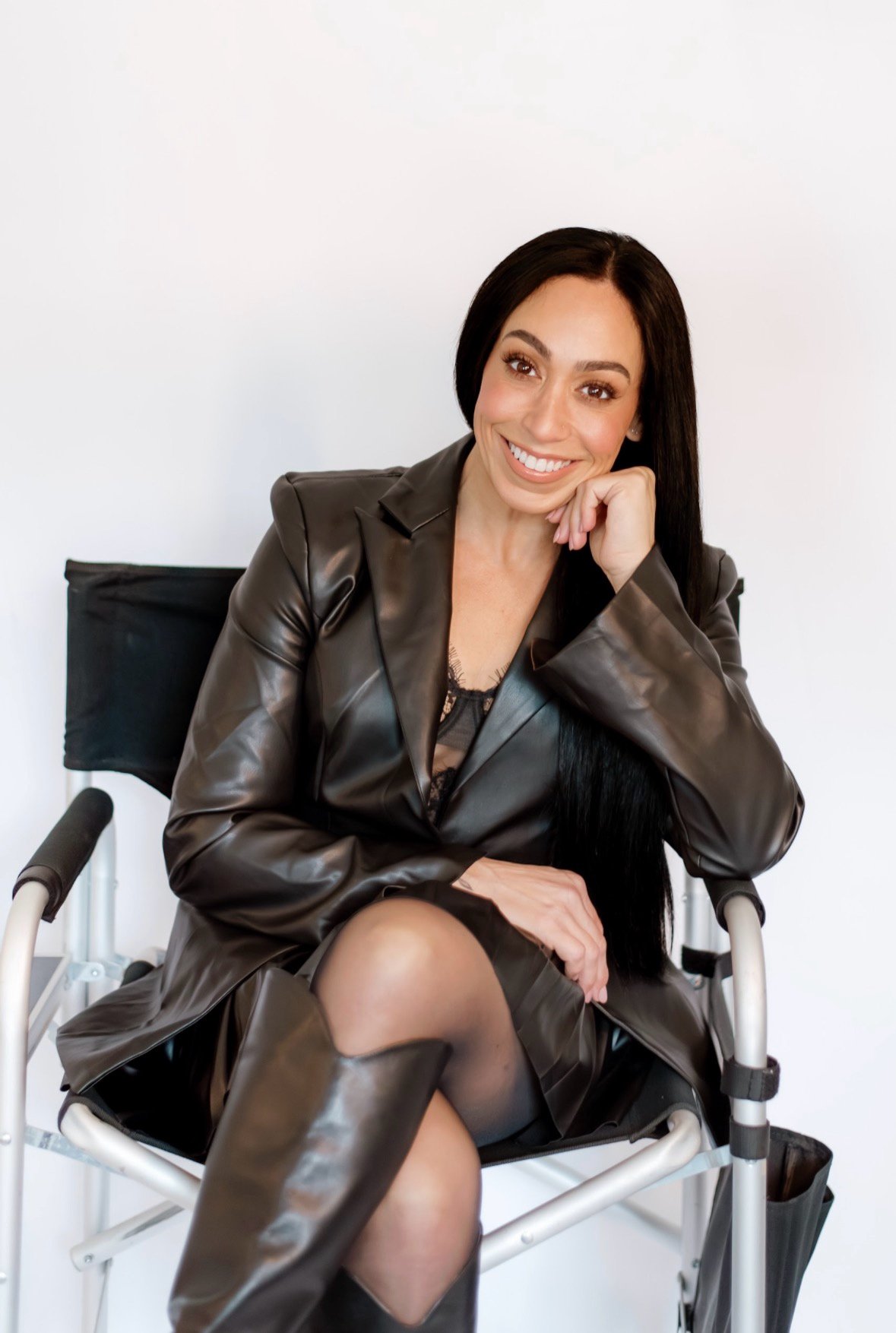 Alyse DeBellis, luxury hair stylist and founder of CARBON HALO in Apex, North Carolina.