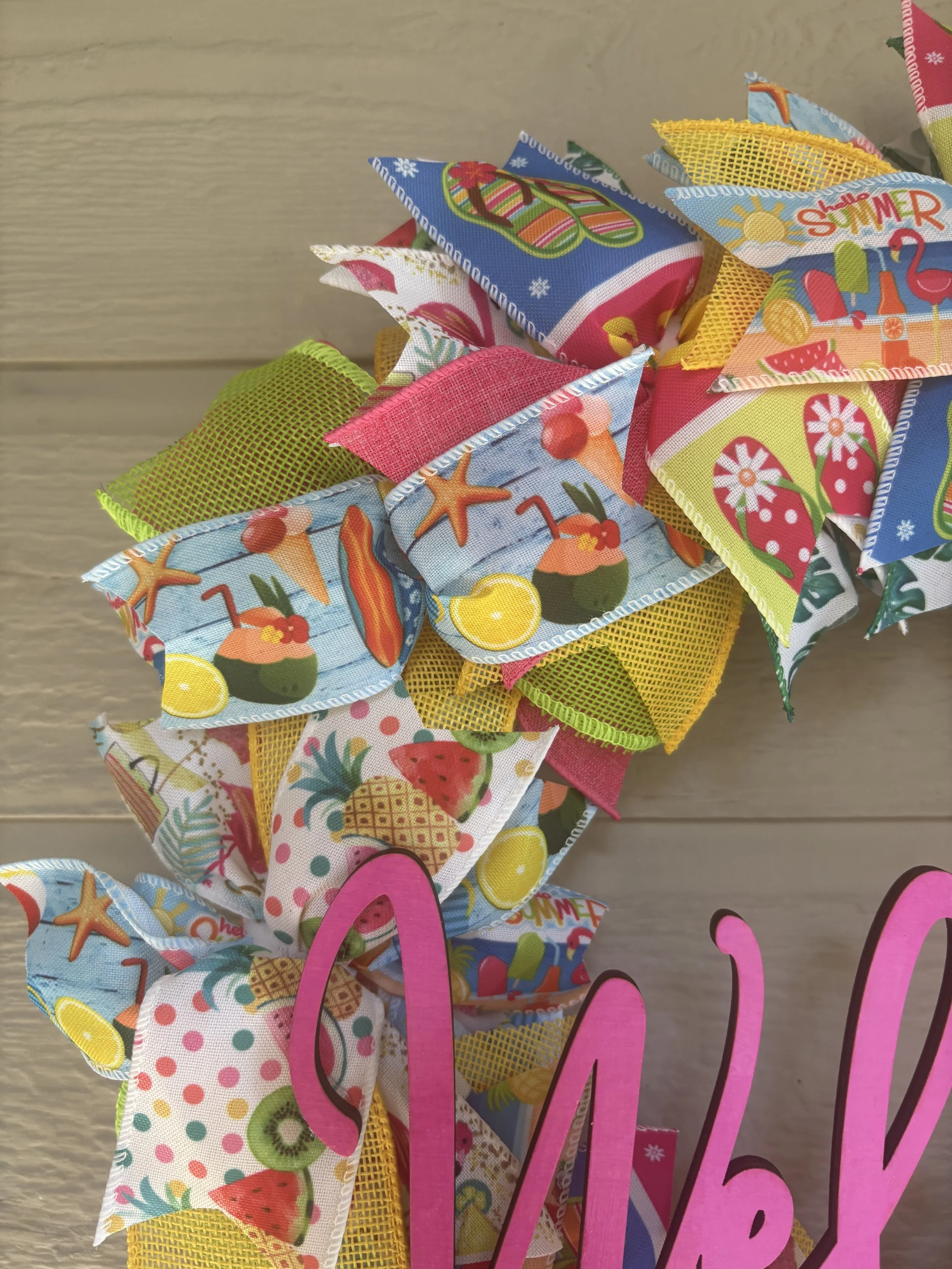 Tropical beach ribbon wreath with welcome sign