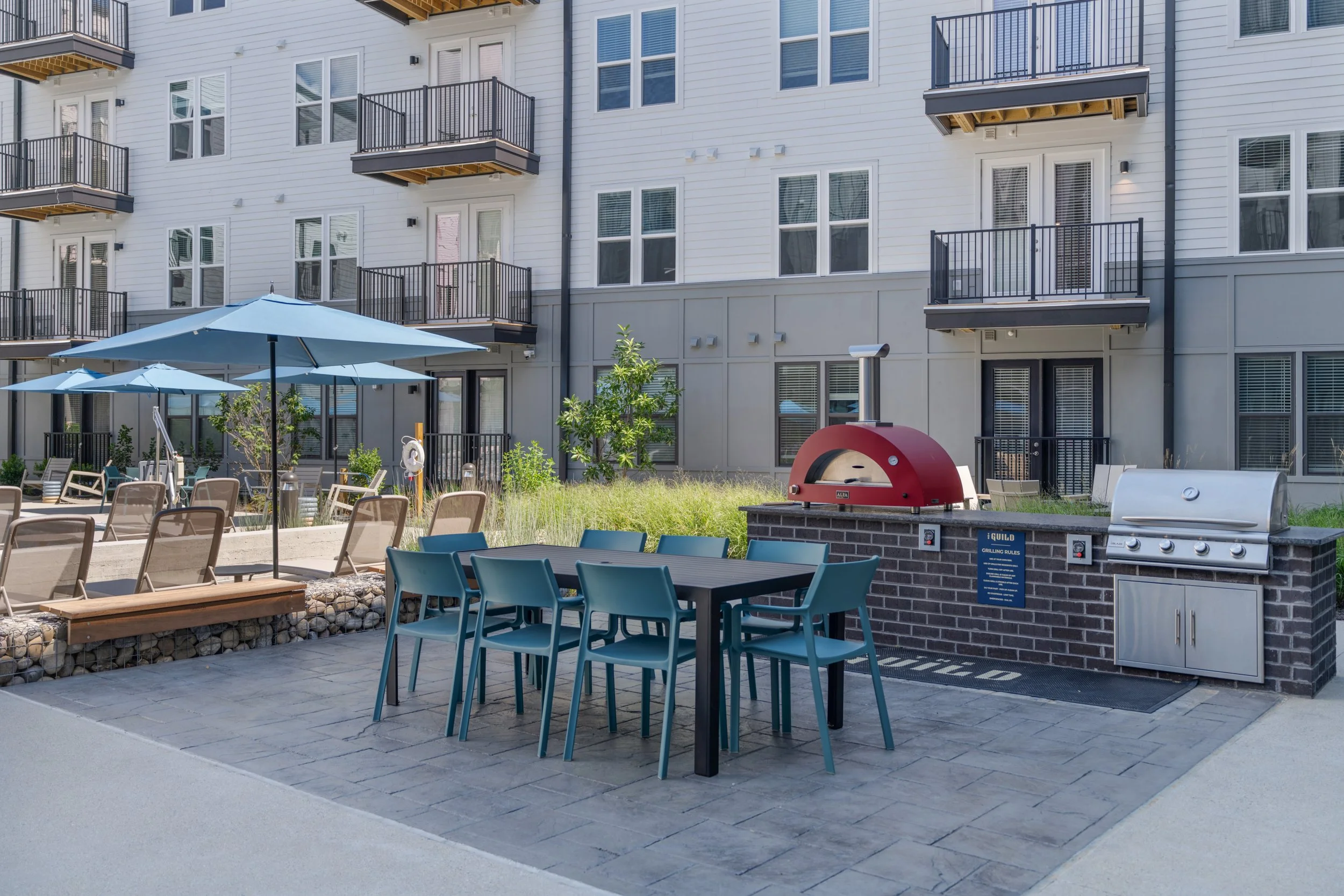 The_Guild_Pool_Area-109229.jpg