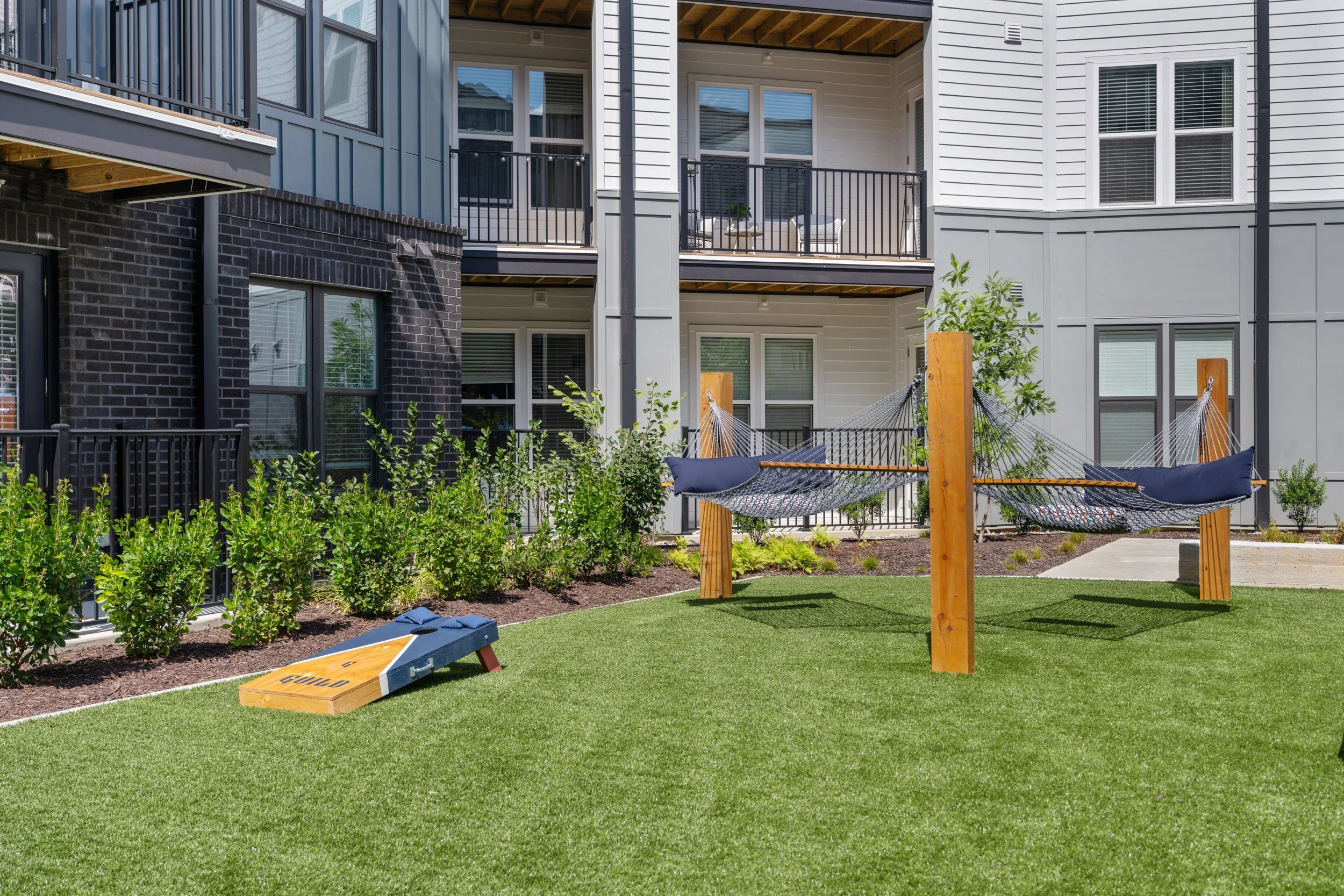 The_Guild_Pool_Area-109250.jpg