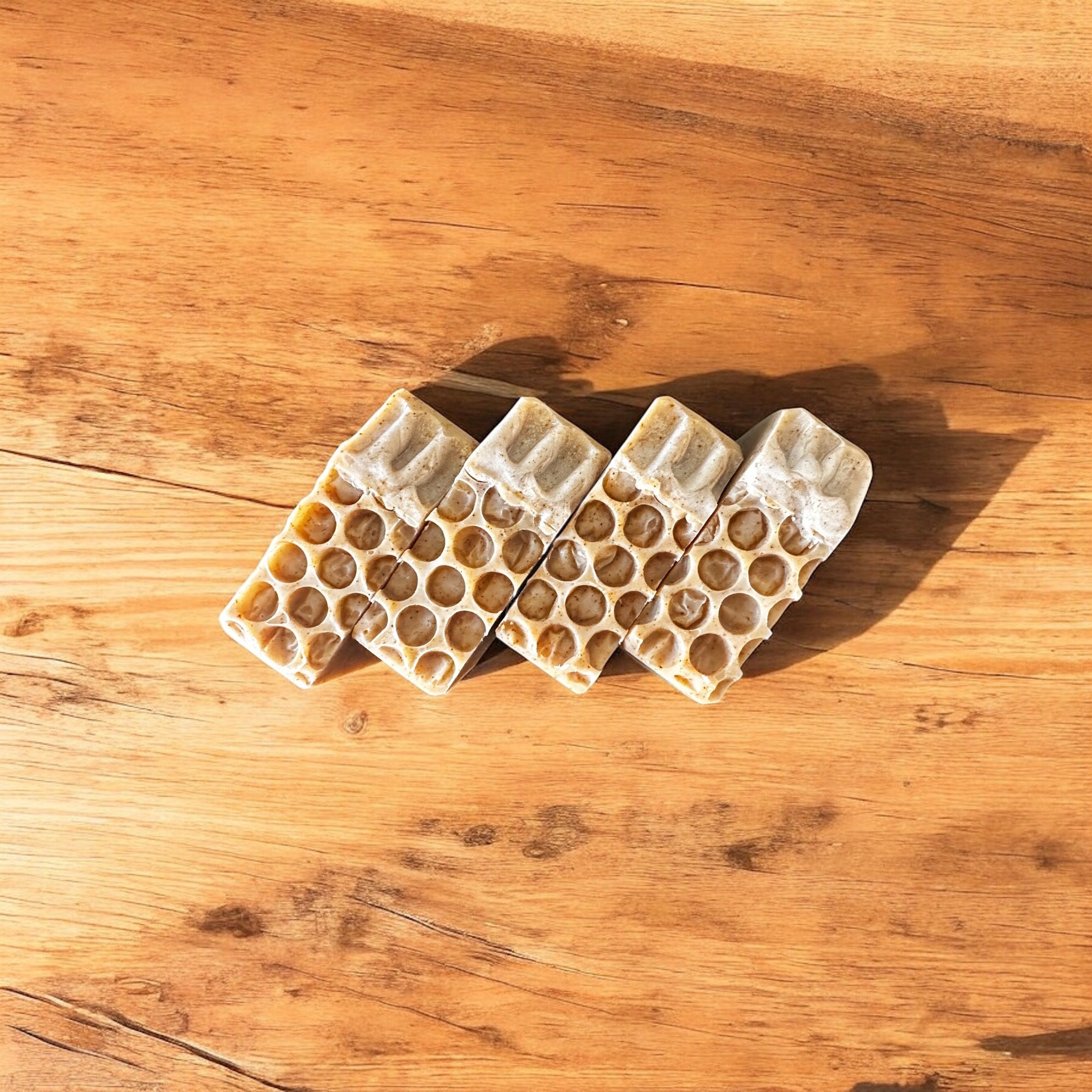 manuka honey tumeric 4.jpeg