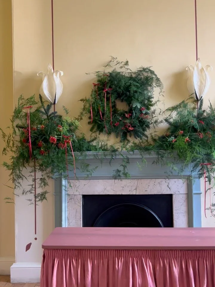 Sweet and fluffy mantle for a photoshoot with @rawproduction_uk for @cubusofficial 

Back in beautifully sunny August @somersethouse @cafepetiole - feels more appropriate to post it now ❄️