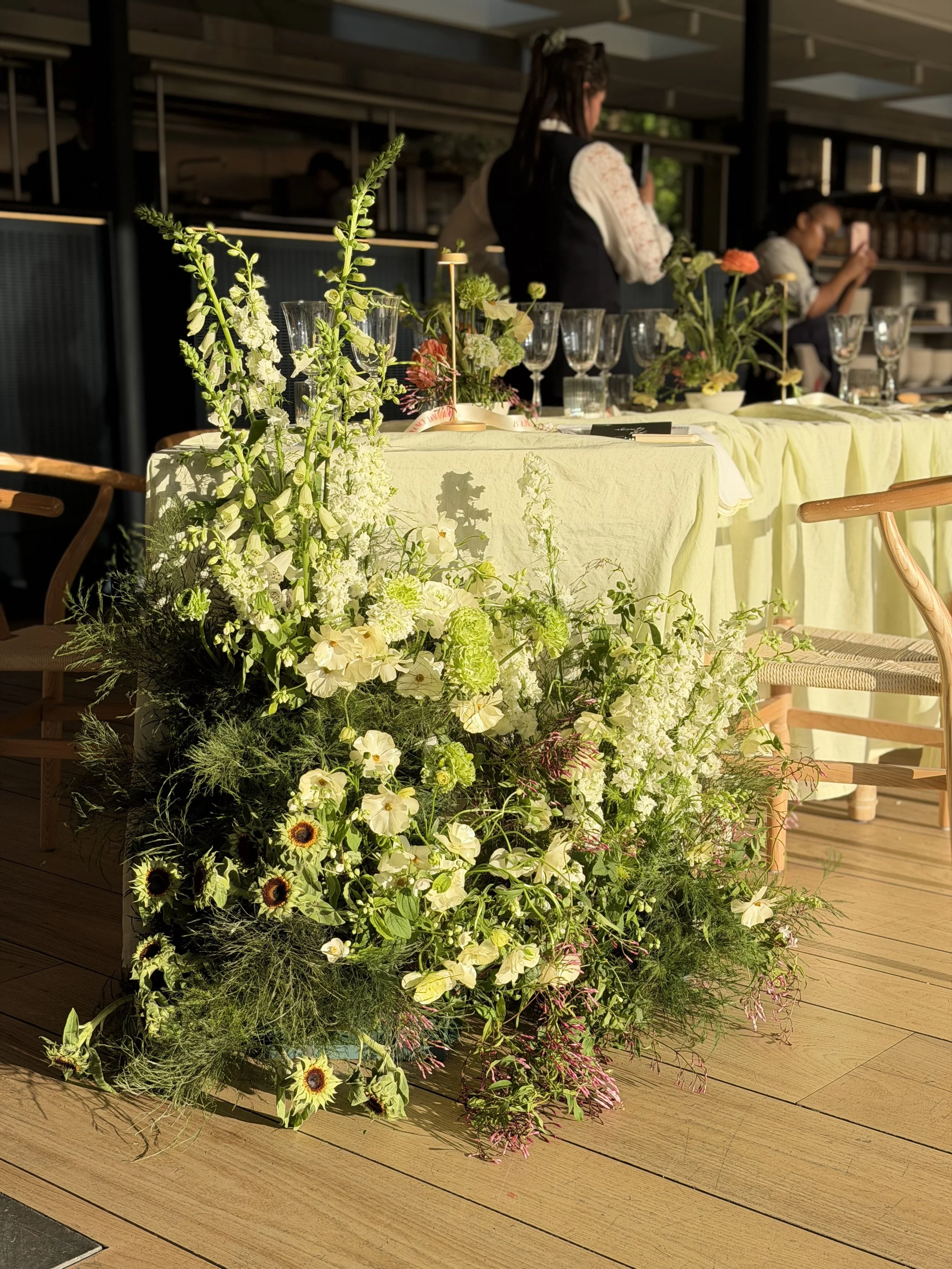 Reddit The Newt 2026 flowers end of tables