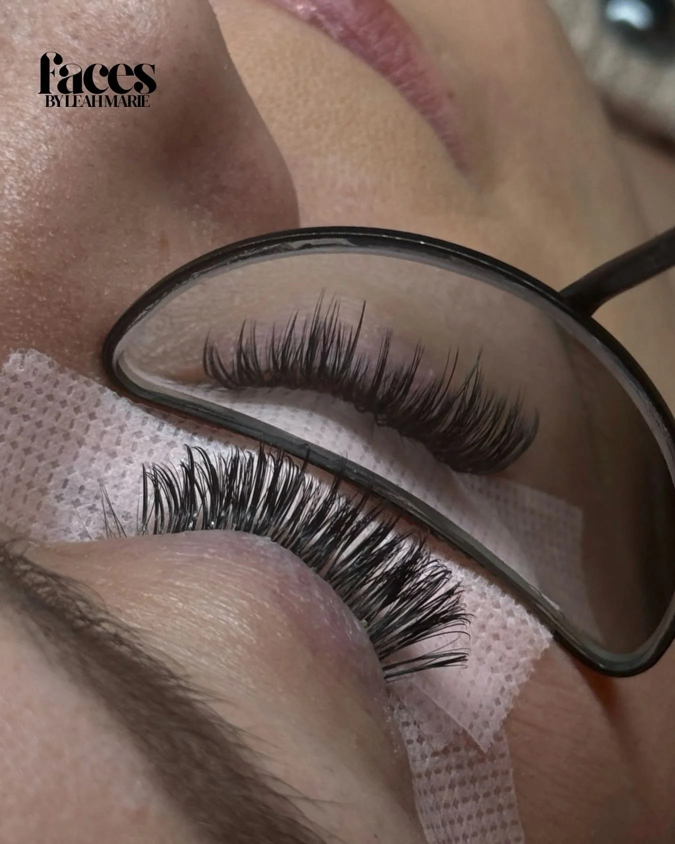 𝙩𝙝𝙚 𝙘𝙪𝙨𝙩𝙤𝙢𝙞𝙯𝙚𝙙 𝙡𝙖𝙨𝙝 𝙨𝙚𝙩🪄

learning a new style of lashes has been a foreign feeling to me. going against so many techniques that I was originally taught and habits I&rsquo;ve formed over the years, it all felt very overwhelming. 