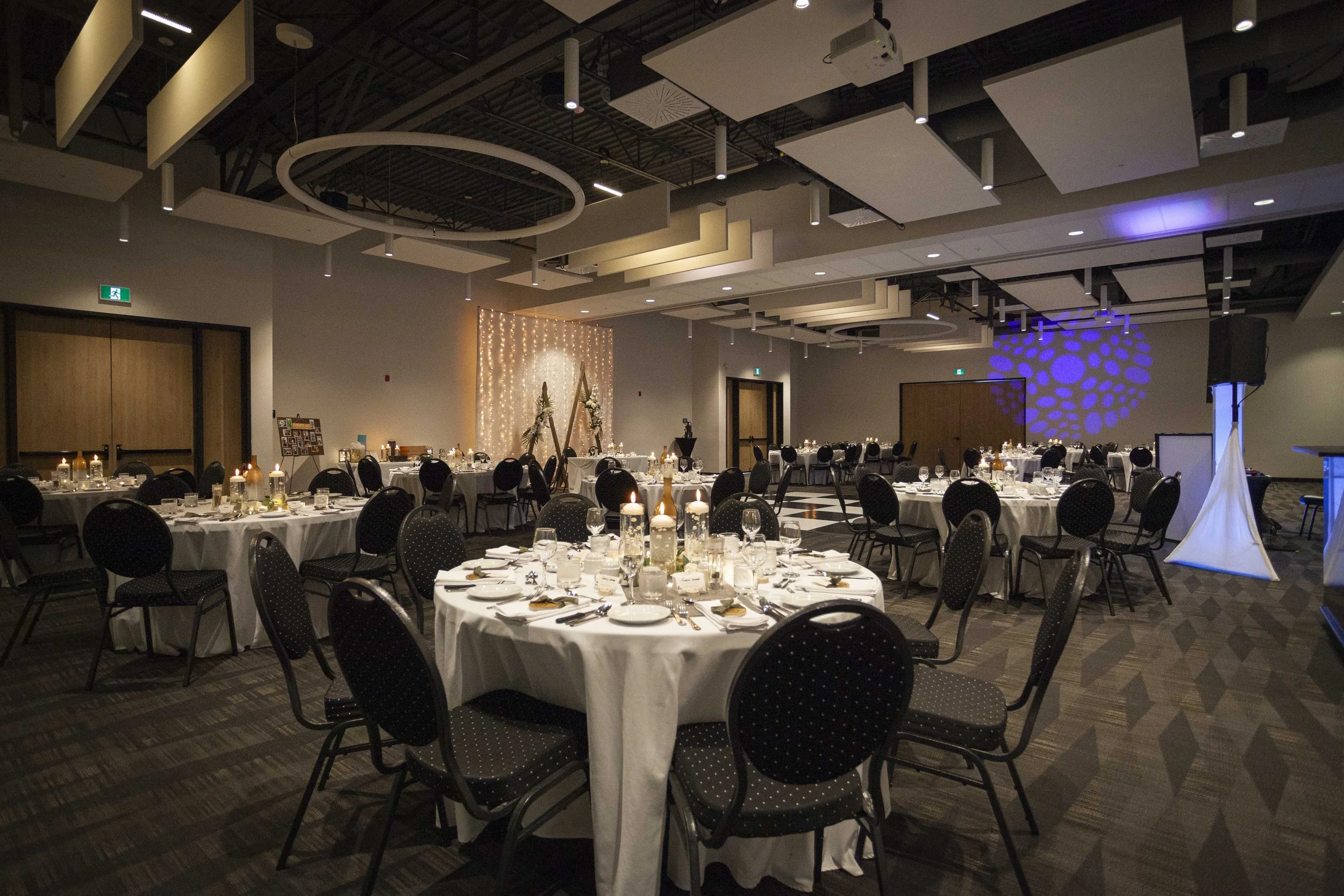 Photo immobilière; salle de réception dans un hôtel à Thetford Mines