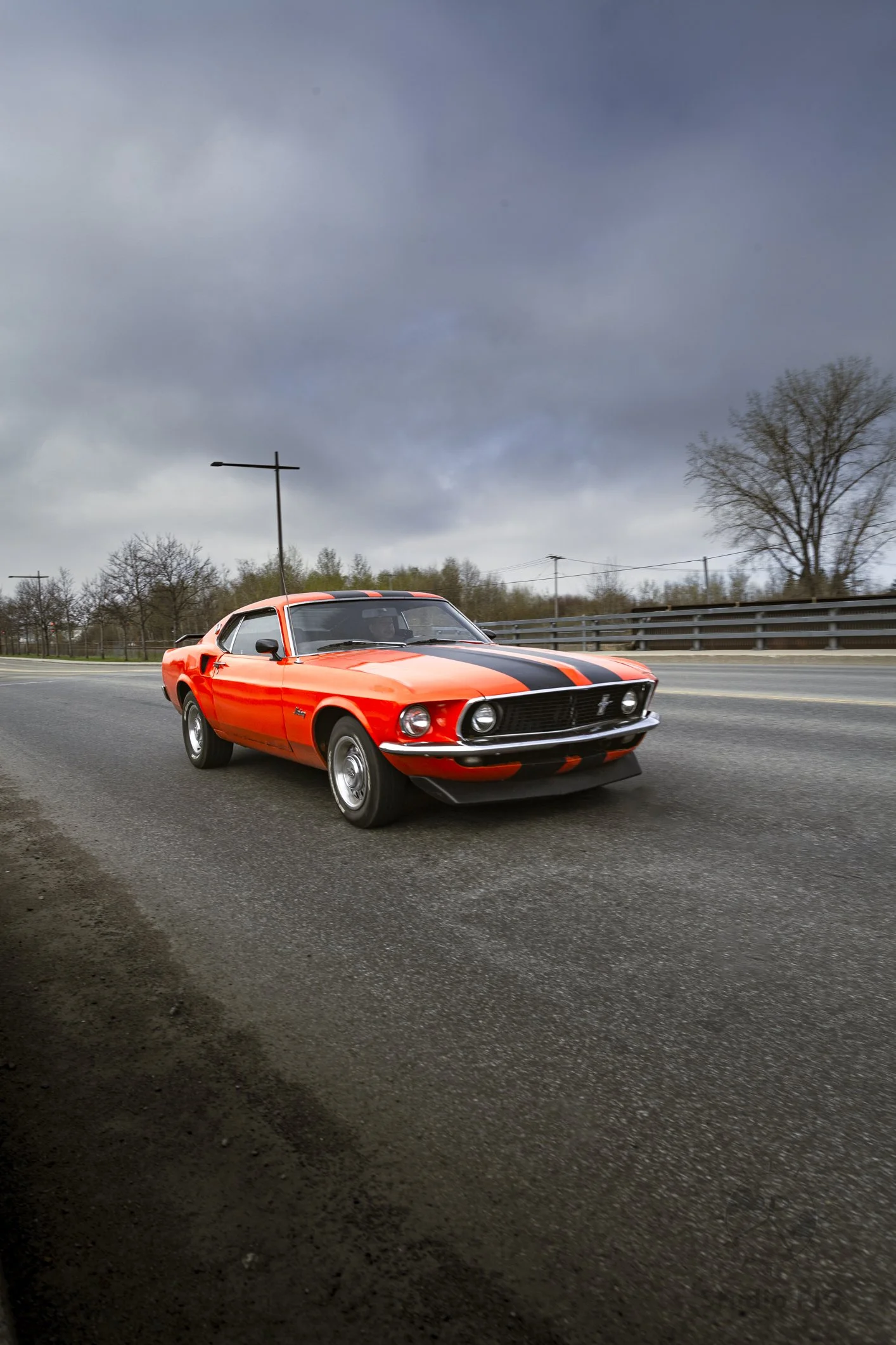 Photo automobile; ancienne Ford Mustang au Centre Vidéotron Québec