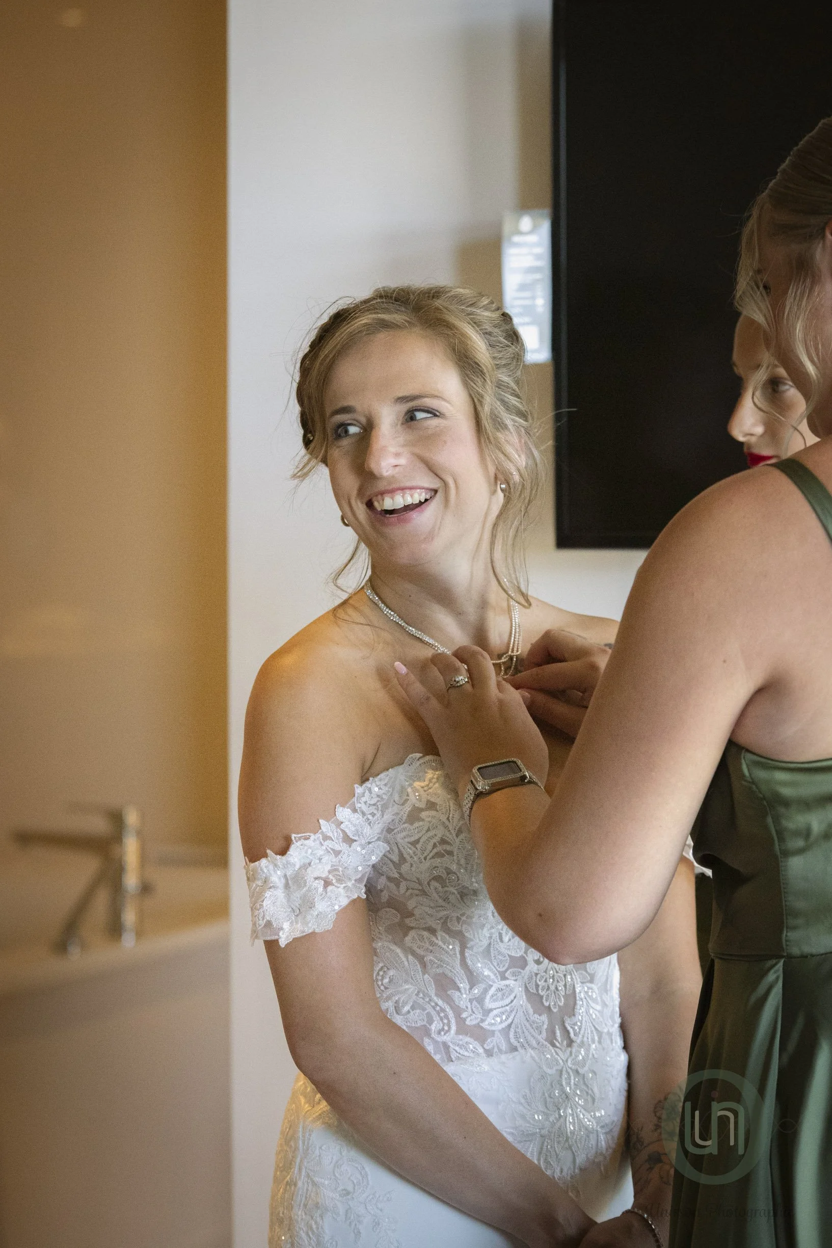 Mariage_CindyBouffard_16aout2025_Prep_Femme_139.jpg