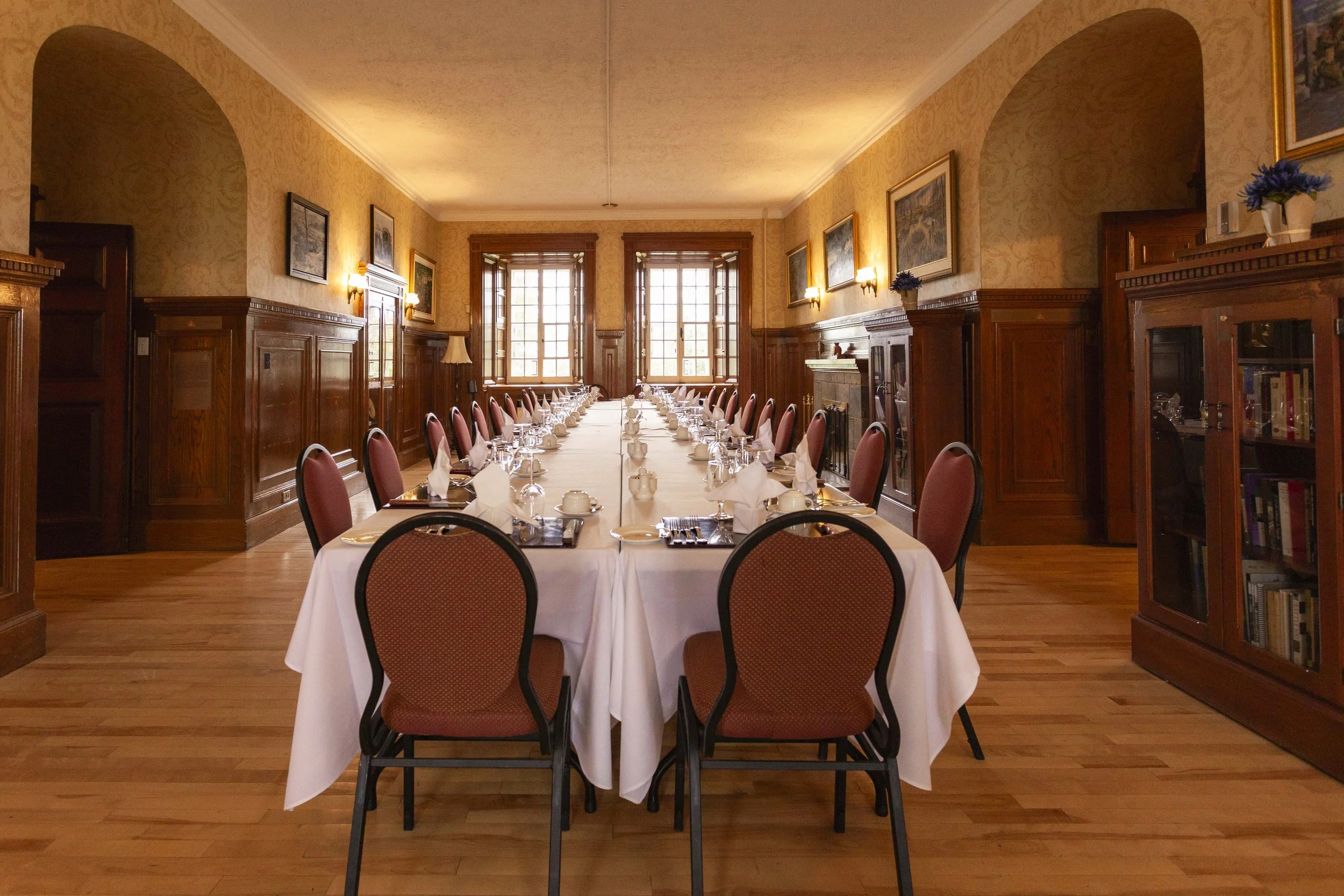 Photo immobilière; grande salle de réception intérieure à Québec