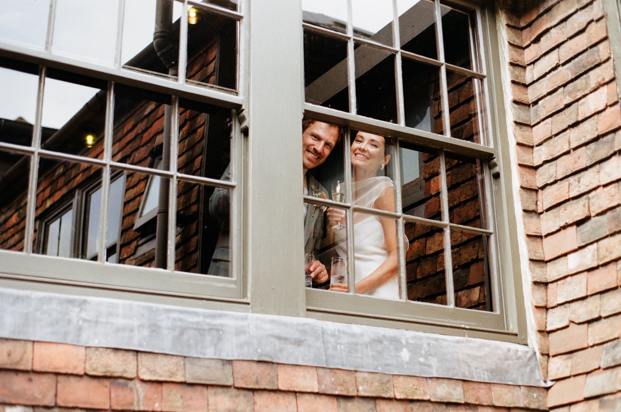 The-George-In-Rye-Wedding-Sophie-And-Toby-18.jpg