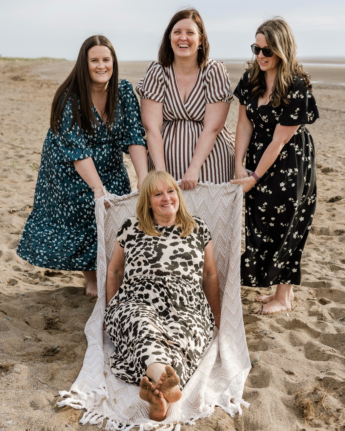 Is there anything more special than being surrounded by the people you love most 🤍

This beautiful extended family session was planned as a surprise birthday gift and honestly&hellip; what better way to celebrate than by capturing memories together 