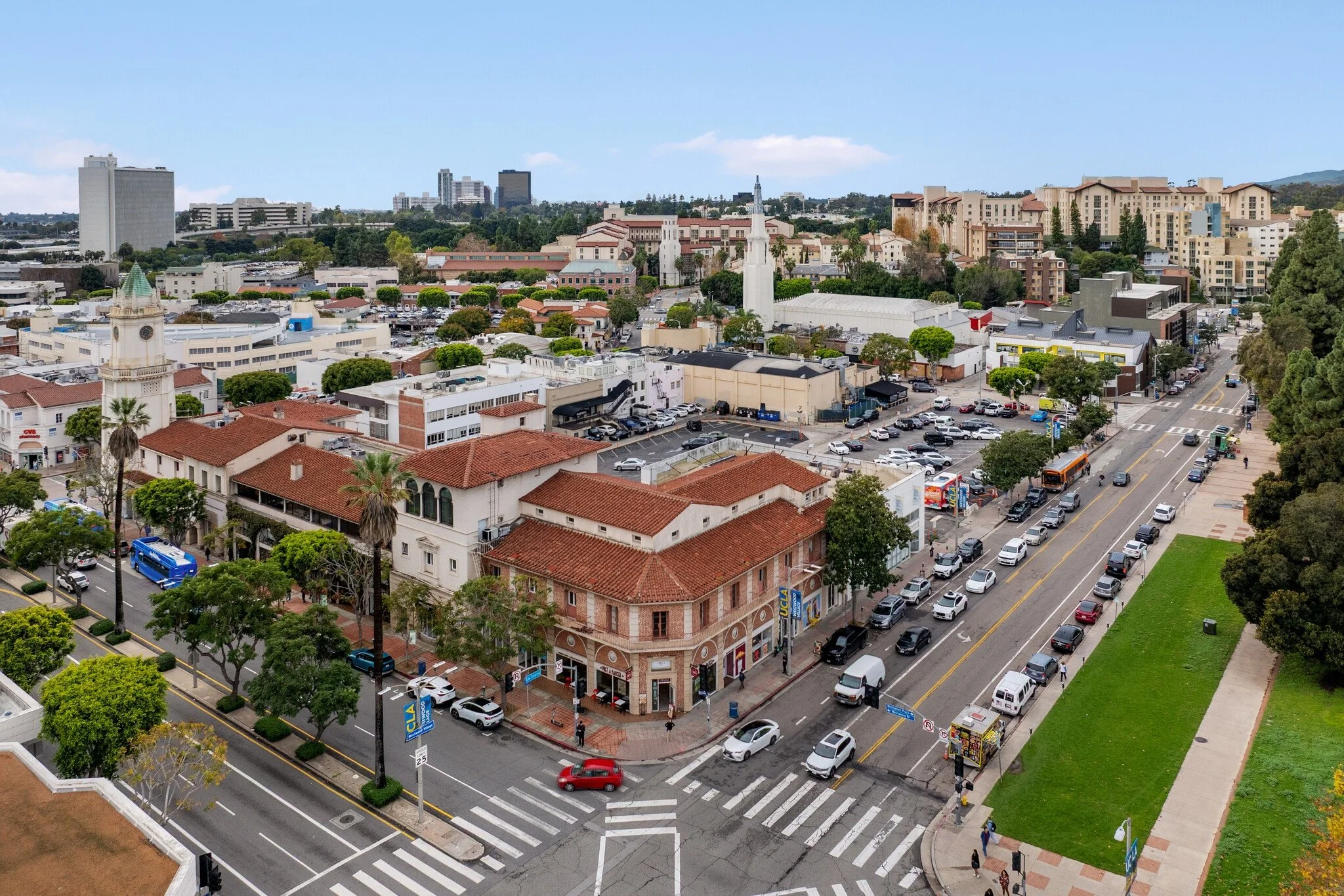 901-Westwood-Blvd-3.jpg
