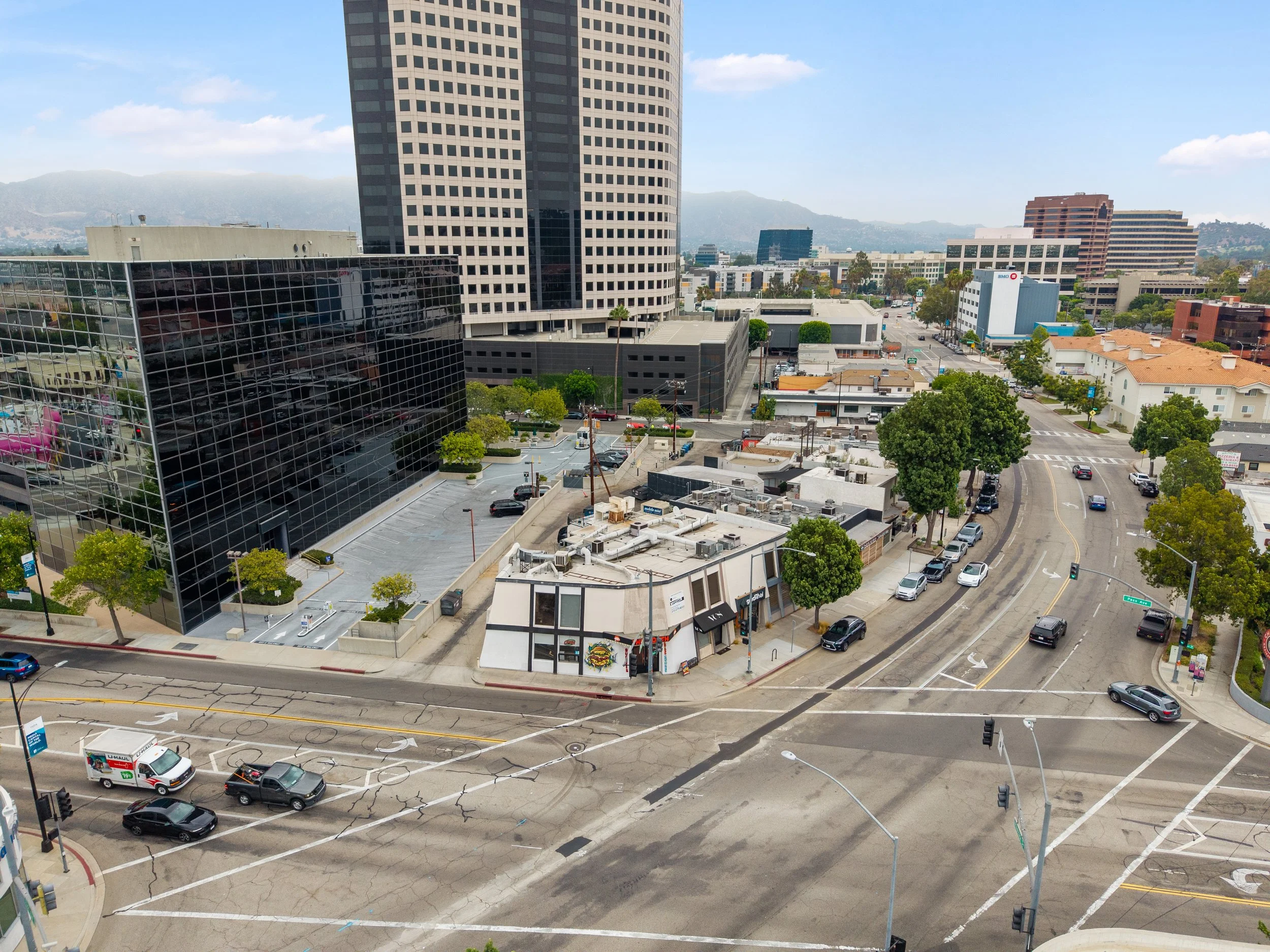 4017 W Riverside Dr | Burbank