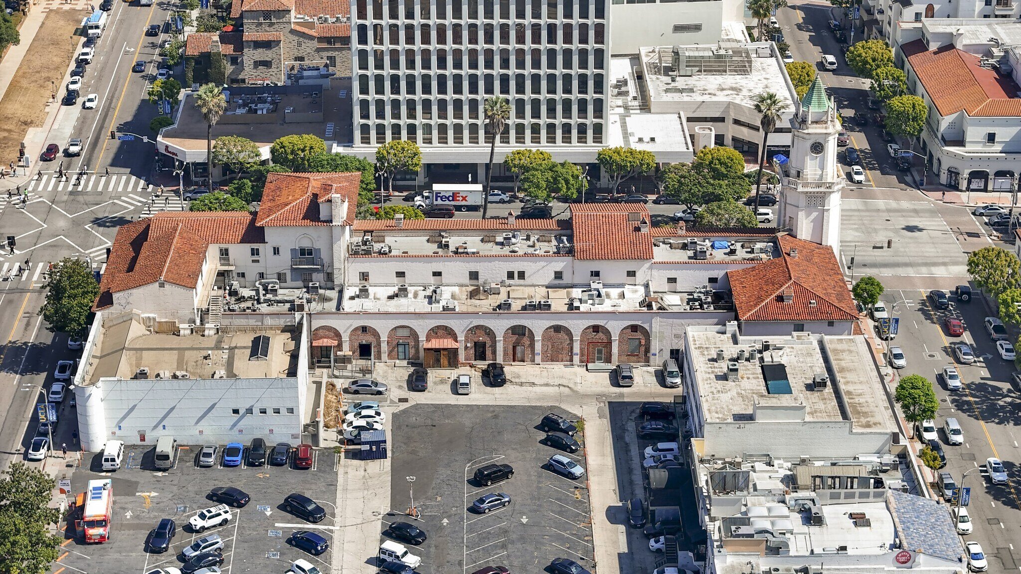 901-Westwood-Blvd-6.jpg