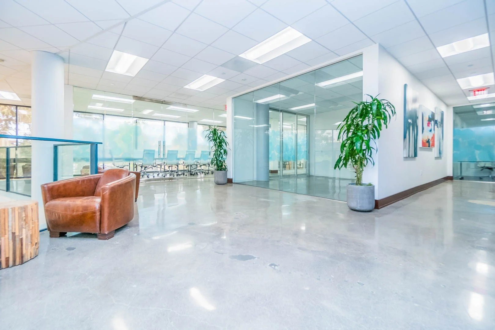 RE-VKSuites-Suite Pic 2.jpg