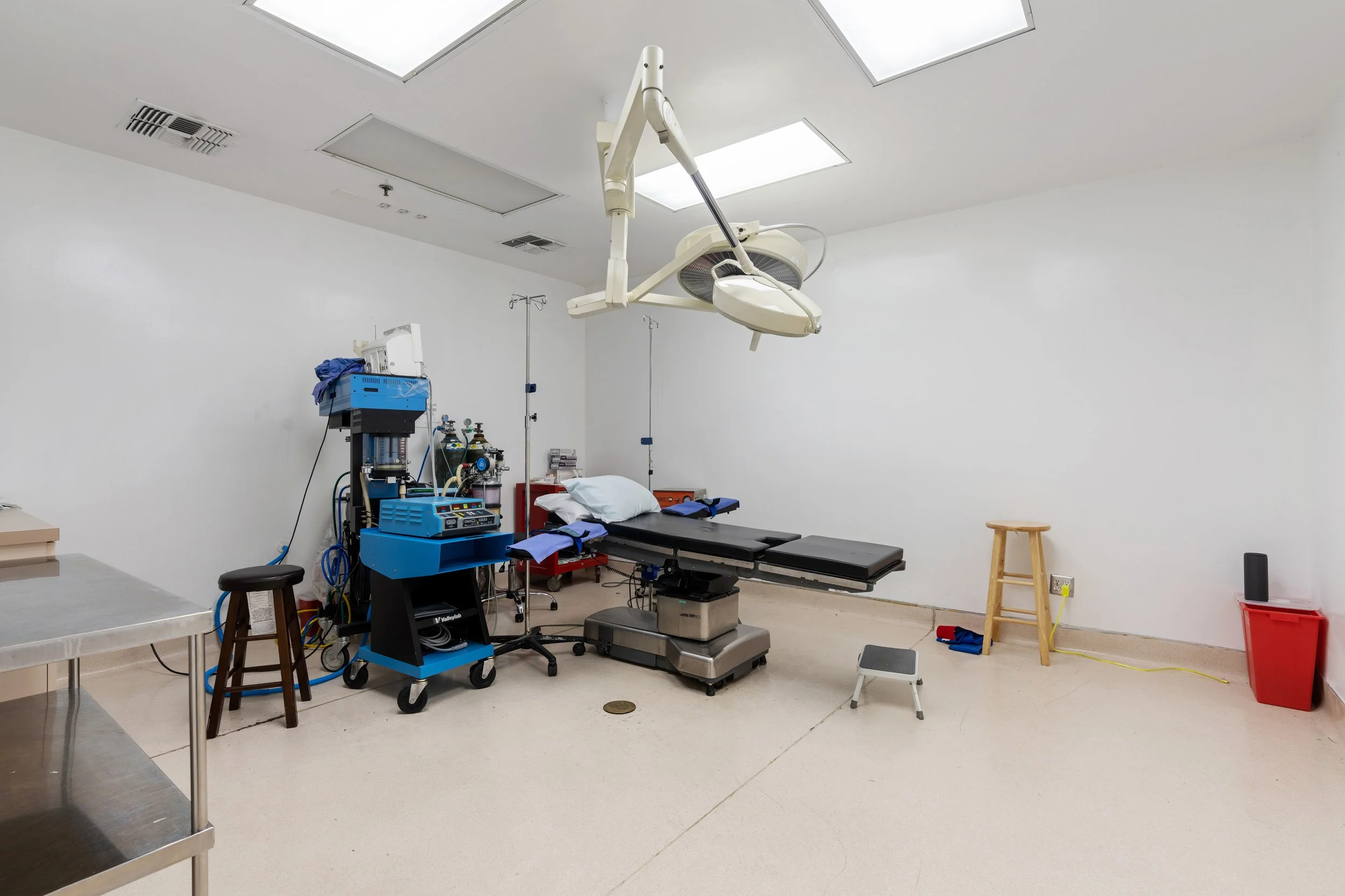 Surgery-Room.jpg