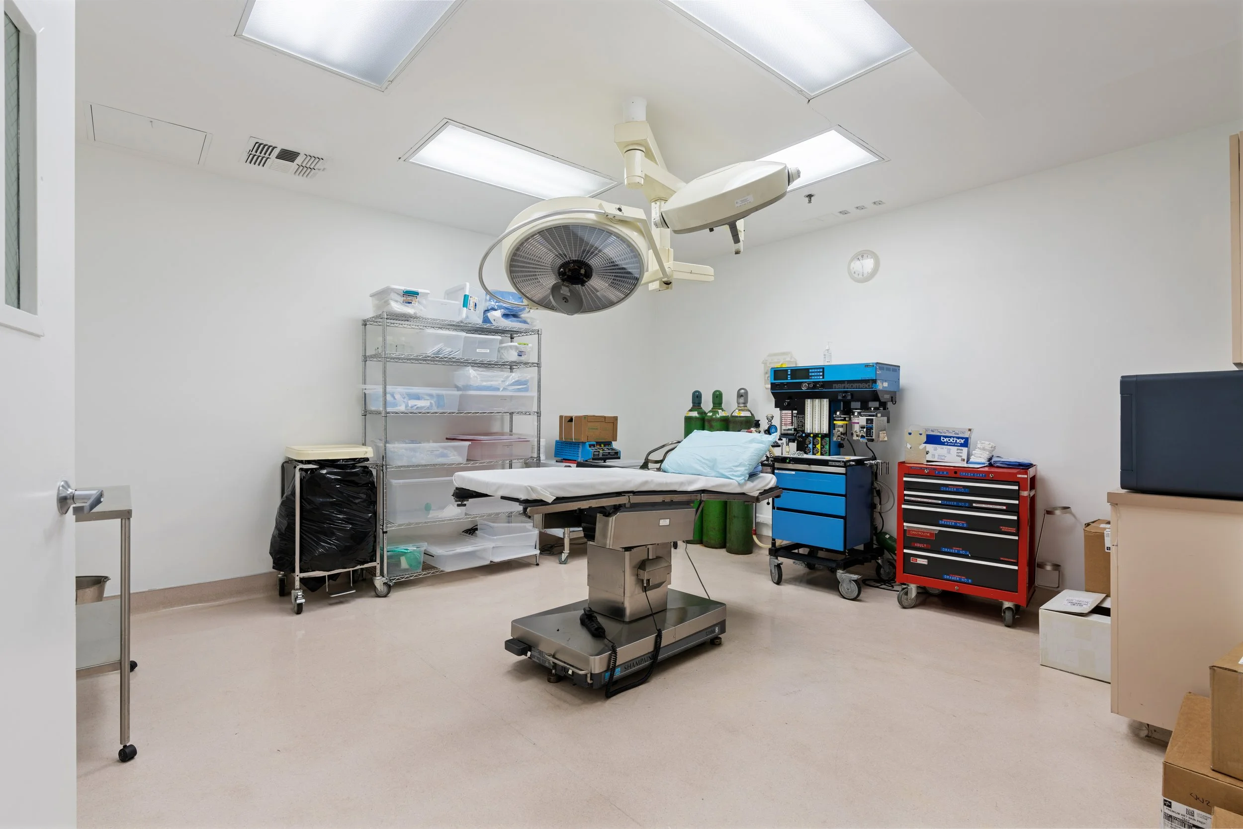 Surgery-Room_.jpg
