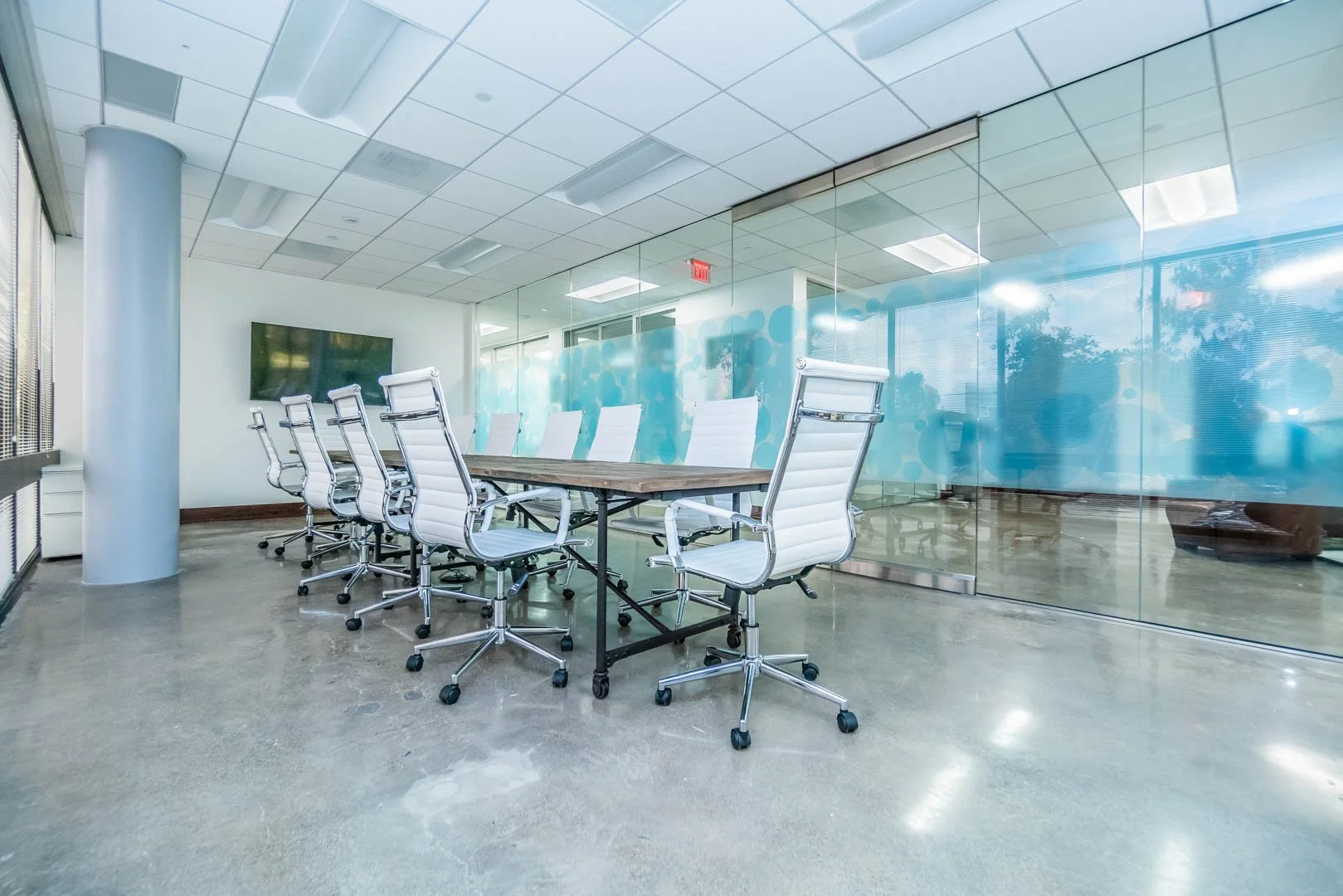 RE-VKSuites-Conference Room.jpg