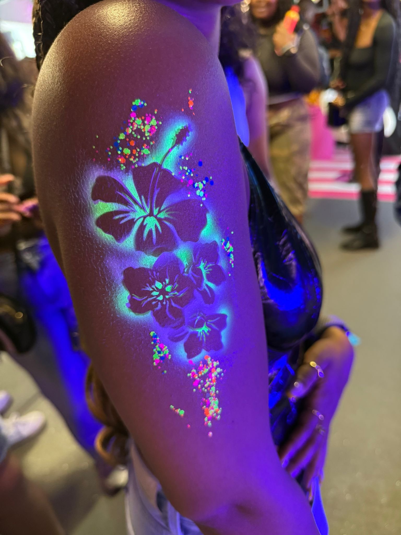Airbrush tattoo and body art station for parties and events across London and Surrey