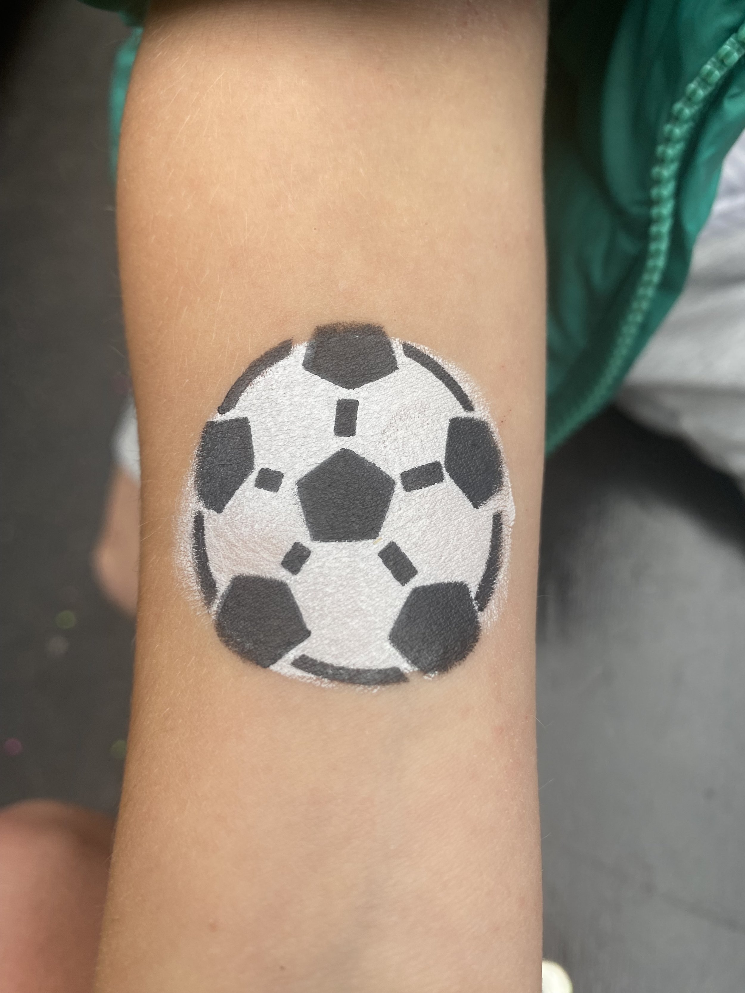 Face painter Carshalton.jpg