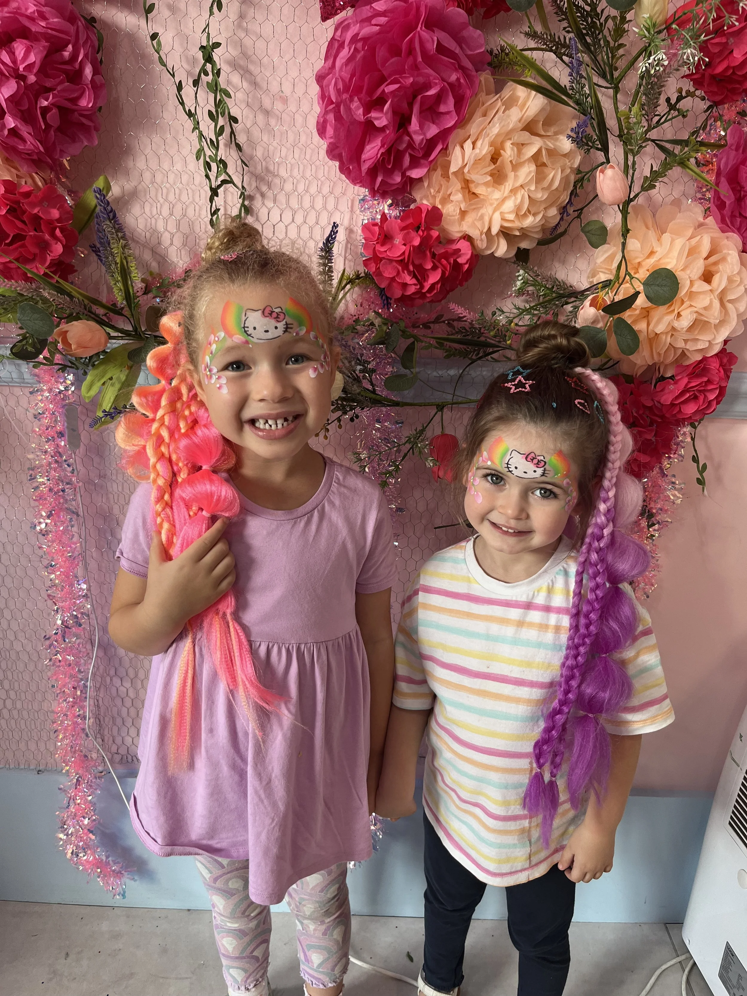 Fun and colorful kids’ braids with beads – playful children’s hairstyling in South London
