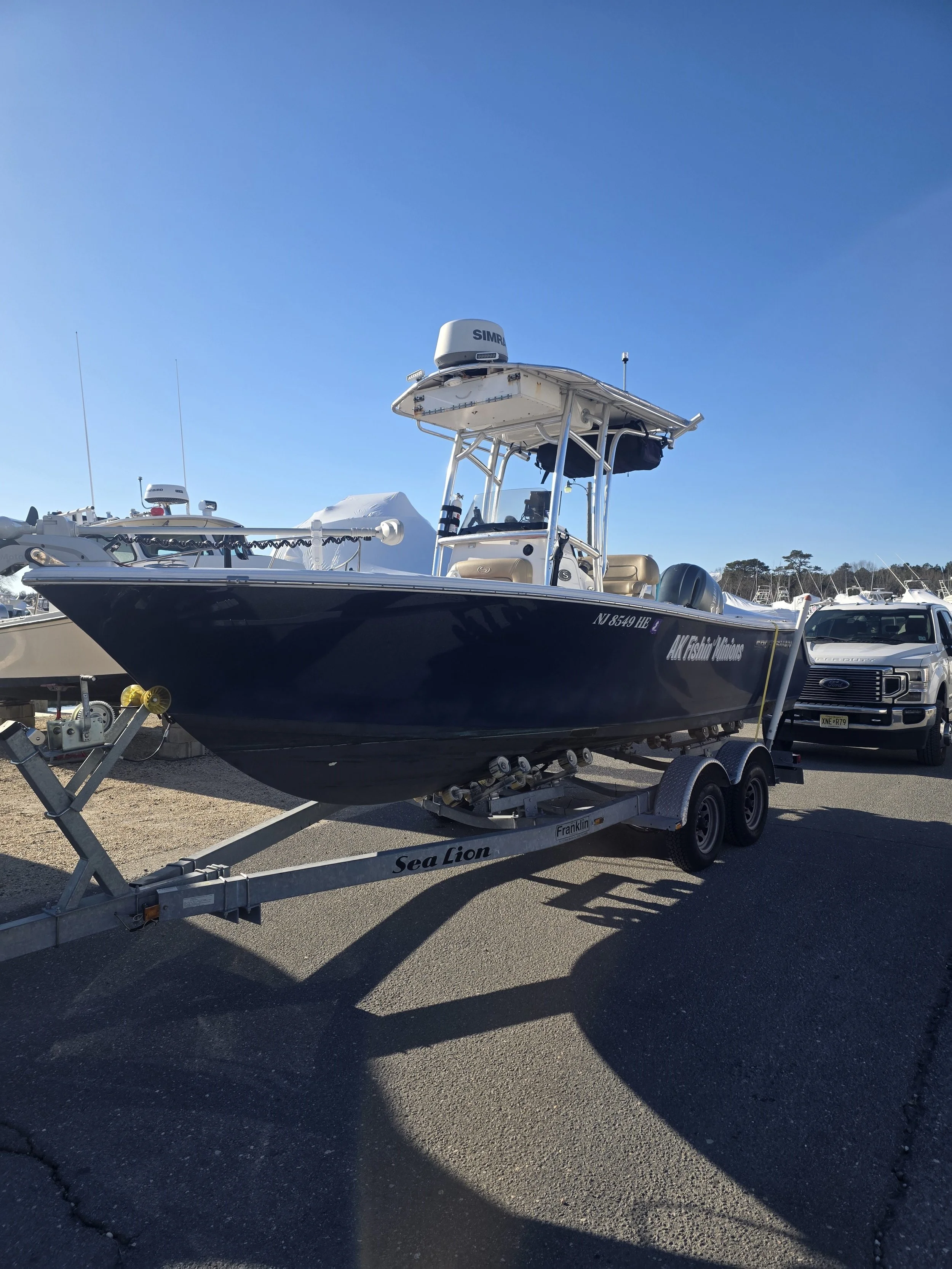 21 Sportsman 212 Open AK Fishin Minions