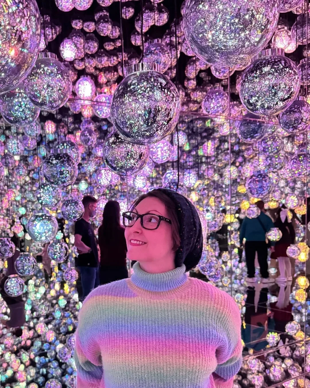teamLab Borderless in Tokyo is a must-visit for anyone who loves immersive art and colourful light experiences! 🫧

I visited @teamlab_borderless not knowing what to expect and was blown away. It&rsquo;s an incredible immersive art exhibit where the 