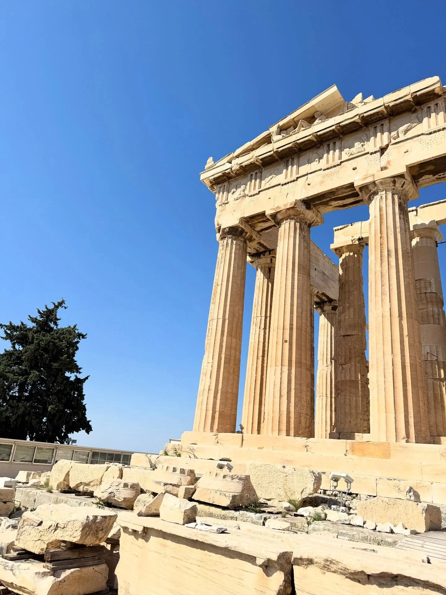 My favourite views from the Acropolis of Athens 🏛️
 
I began my summer trip to Greece with an early morning tour of the Acropolis. Even with the opening time slot, the site was super popular.
 
I was so thankful to have someone giving me a personali
