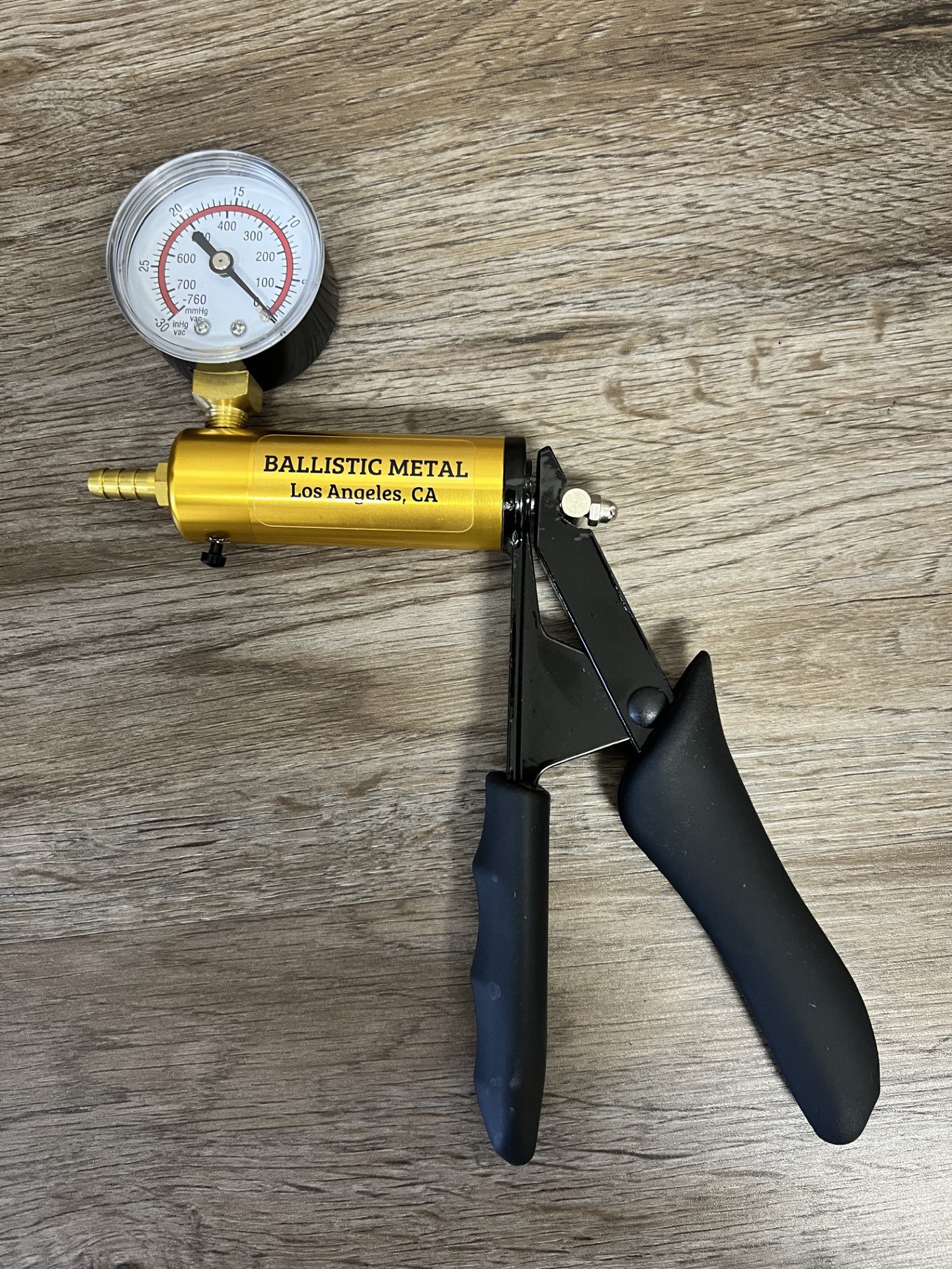 Deluxe Pump Handle with Gauge.jpg