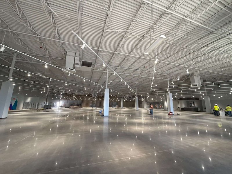 Completely poured concrete floor