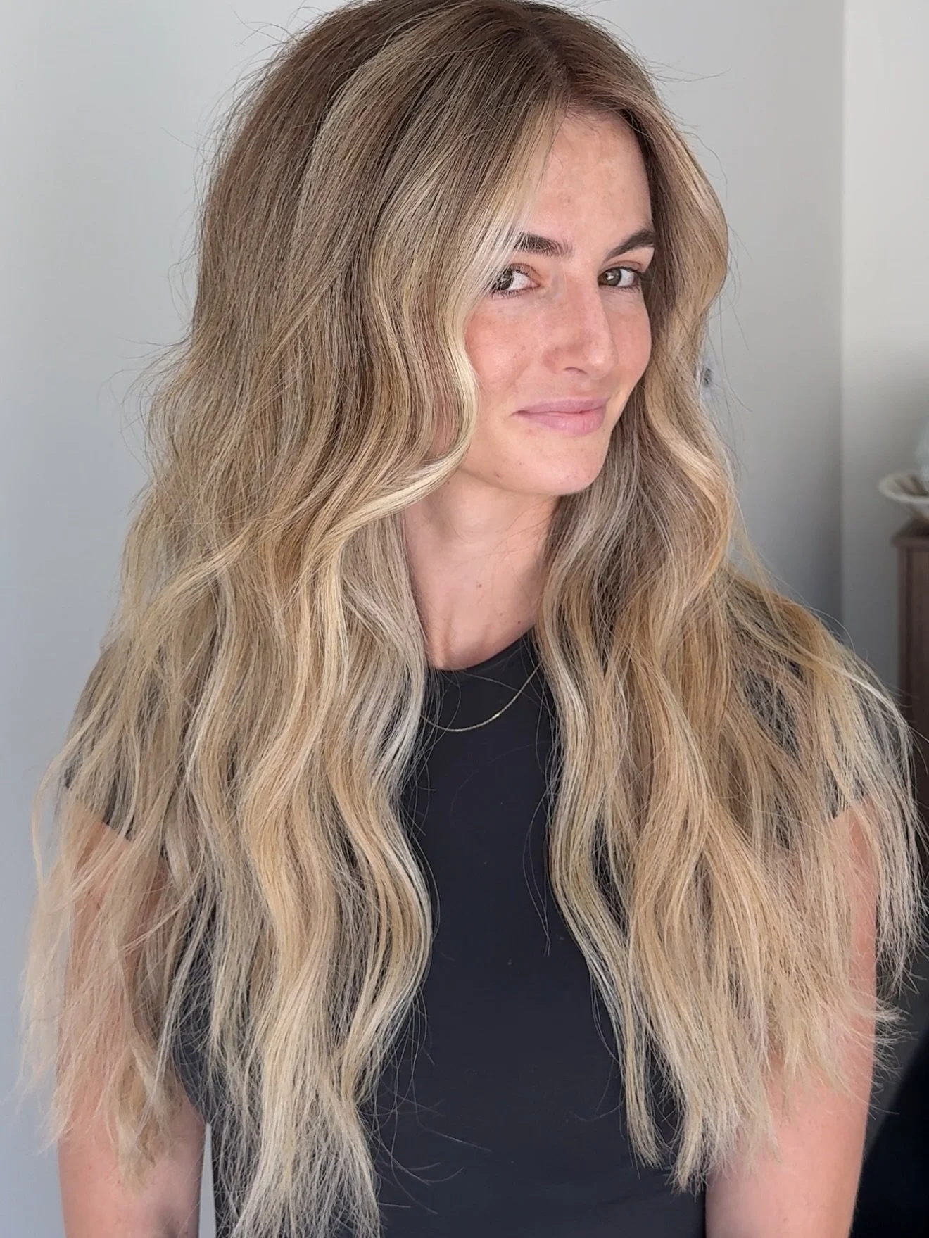 Danyelle came in wanting brighter&hellip; but still effortless.

We kept her depth at the root for that soft, natural grow-out and brightened through the mid-lengths + ends for that sunlit blonde ✨

The goal: expensive, low-maintenance color that sti