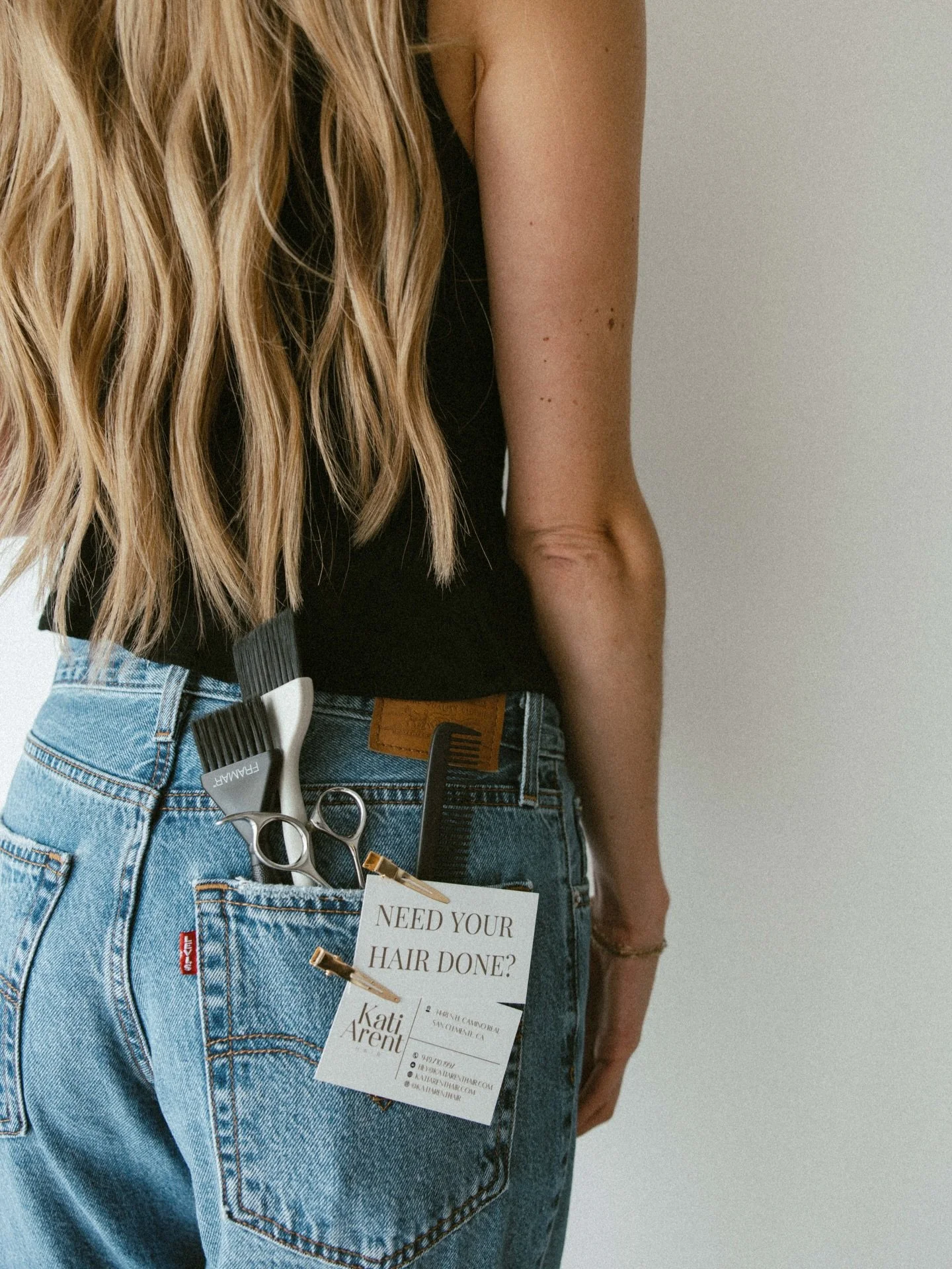 This is your sign to try a new hairstylist if&hellip;

&bull; you haven&rsquo;t loved your hair in a while but keep going &ldquo;just because&rdquo;
&bull; your blonde always turns brassy faster than it should
&bull; your extensions never feel right 