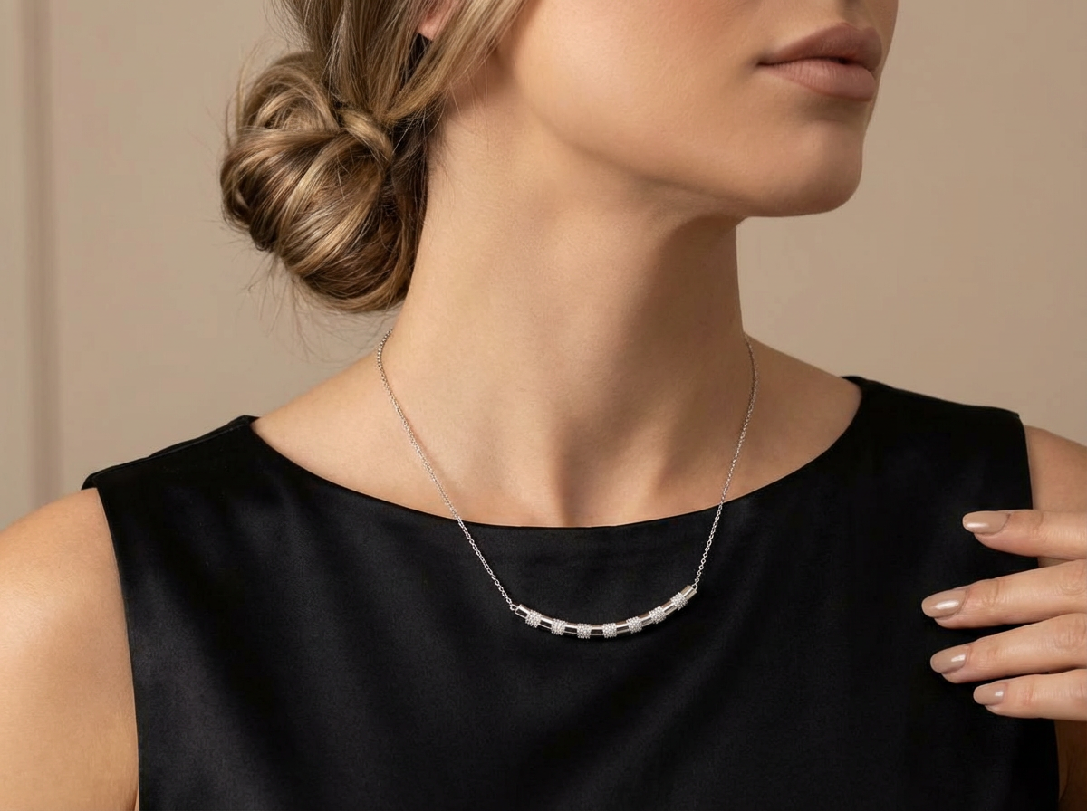 18K White Gold & Diamond Bar Link Pendant (0.50ct)