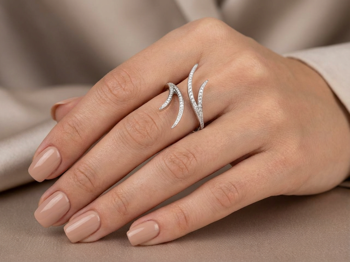 18K White Gold & Diamond Ring (0.20ct)