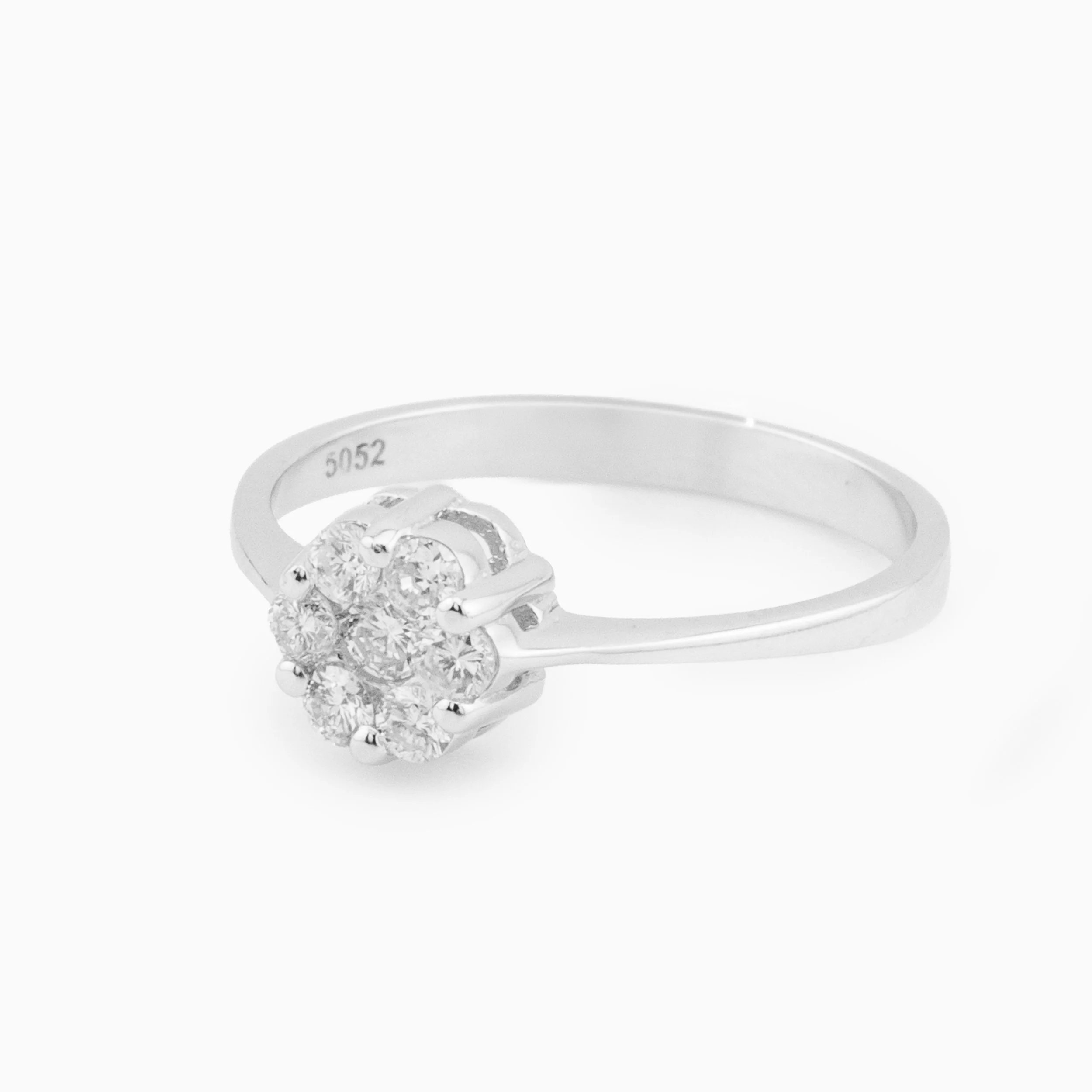 18K White Gold & Diamond Flower Ring (0.28ct)